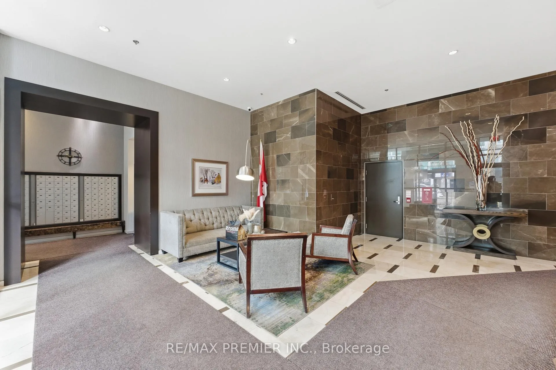 Photo 22 of Unit 307, 212 Eglinton Avenue E, Toronto, Mount Pleasant West — HOMEH
