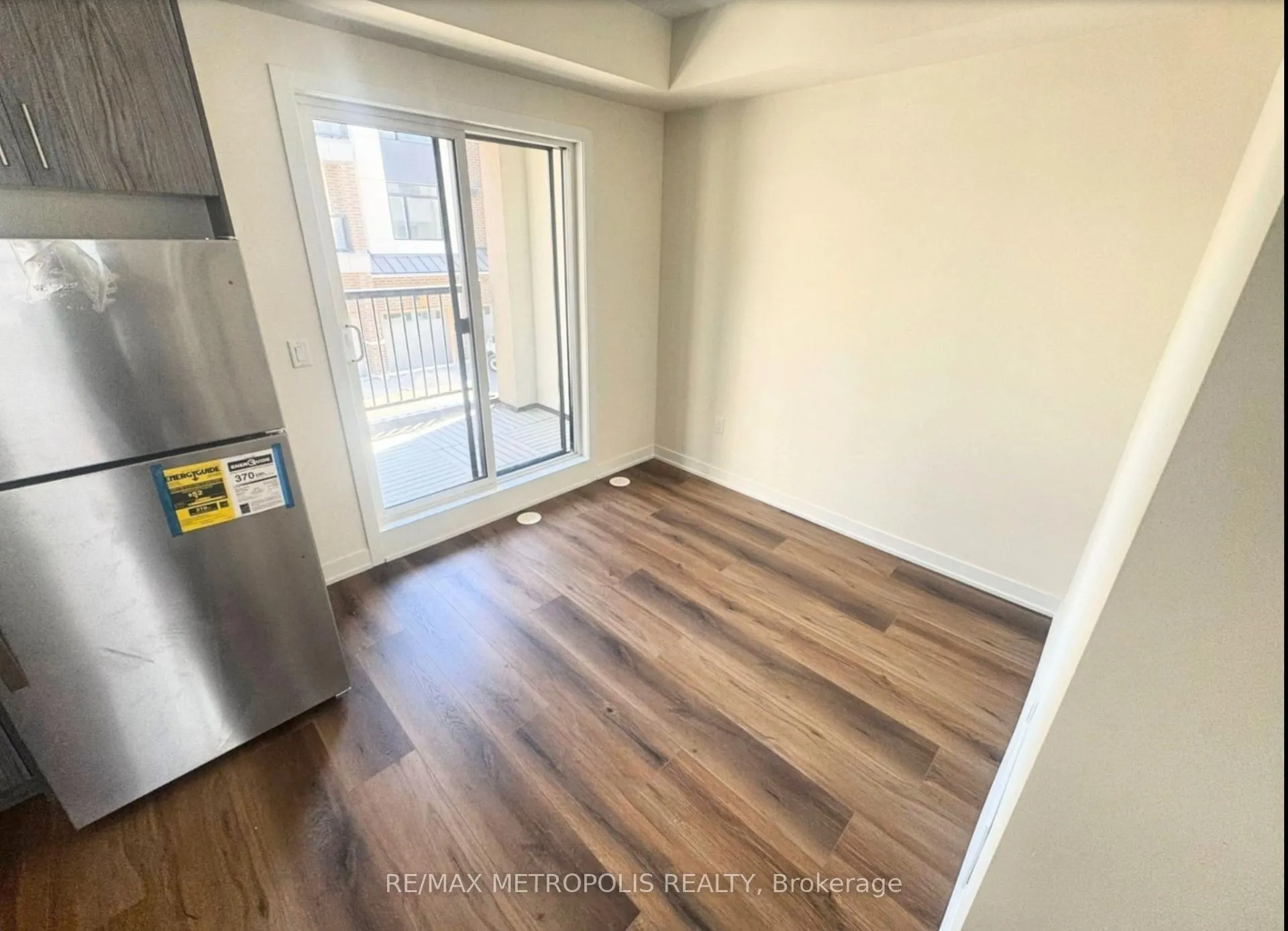 Photo 7 of 1695 Dersan Street, Pickering, Duffin Heights — HOMEH