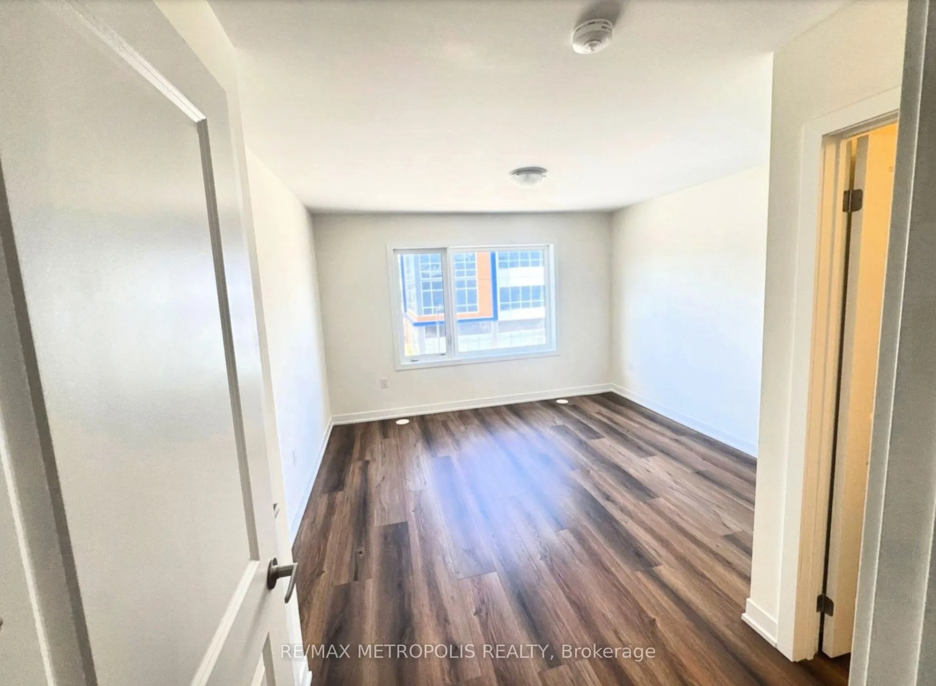 Photo 13 of 1695 Dersan Street, Pickering, Duffin Heights — HOMEH