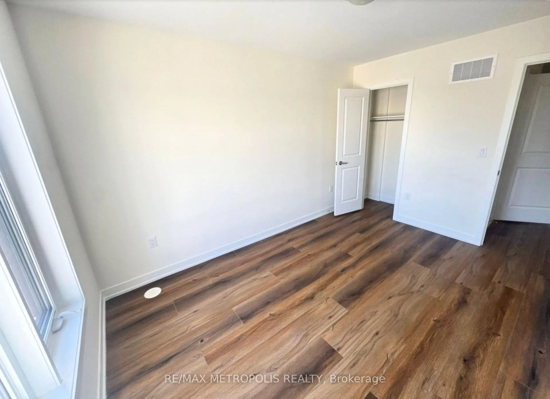 Photo 20 of 1695 Dersan Street, Pickering, Duffin Heights — HOMEH