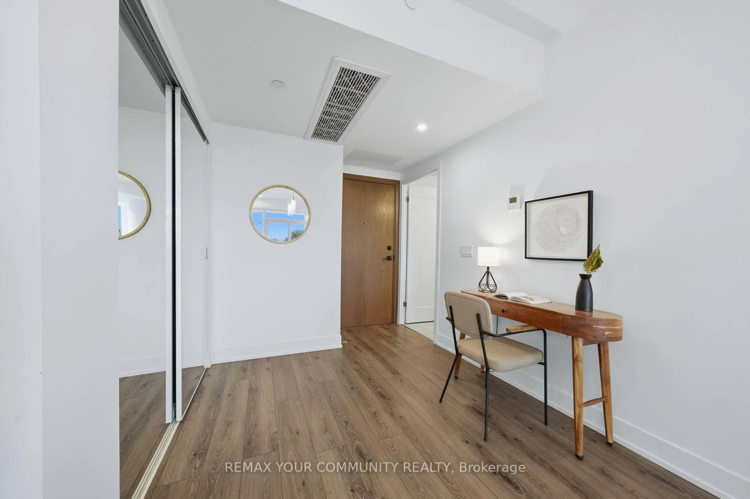 Photo 3 of Unit 305, 1316 Kingston Road, Scarborough, Birchcliffe-Cliffside — HOMEH