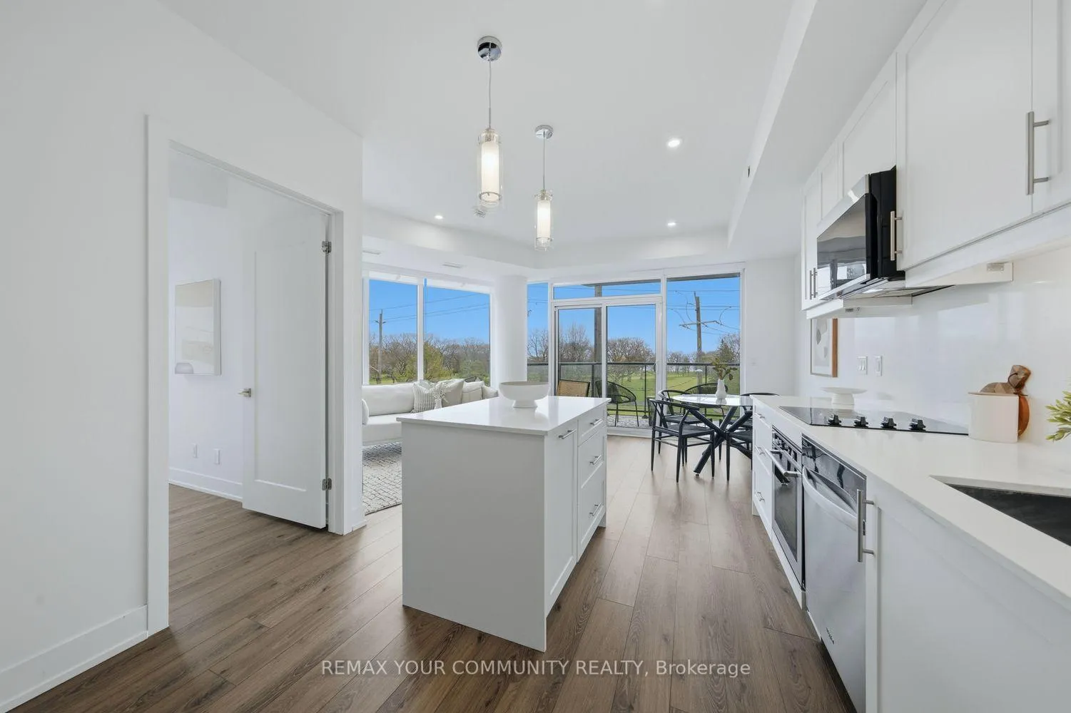 Photo 6 of Unit 305, 1316 Kingston Road, Scarborough, Birchcliffe-Cliffside — HOMEH