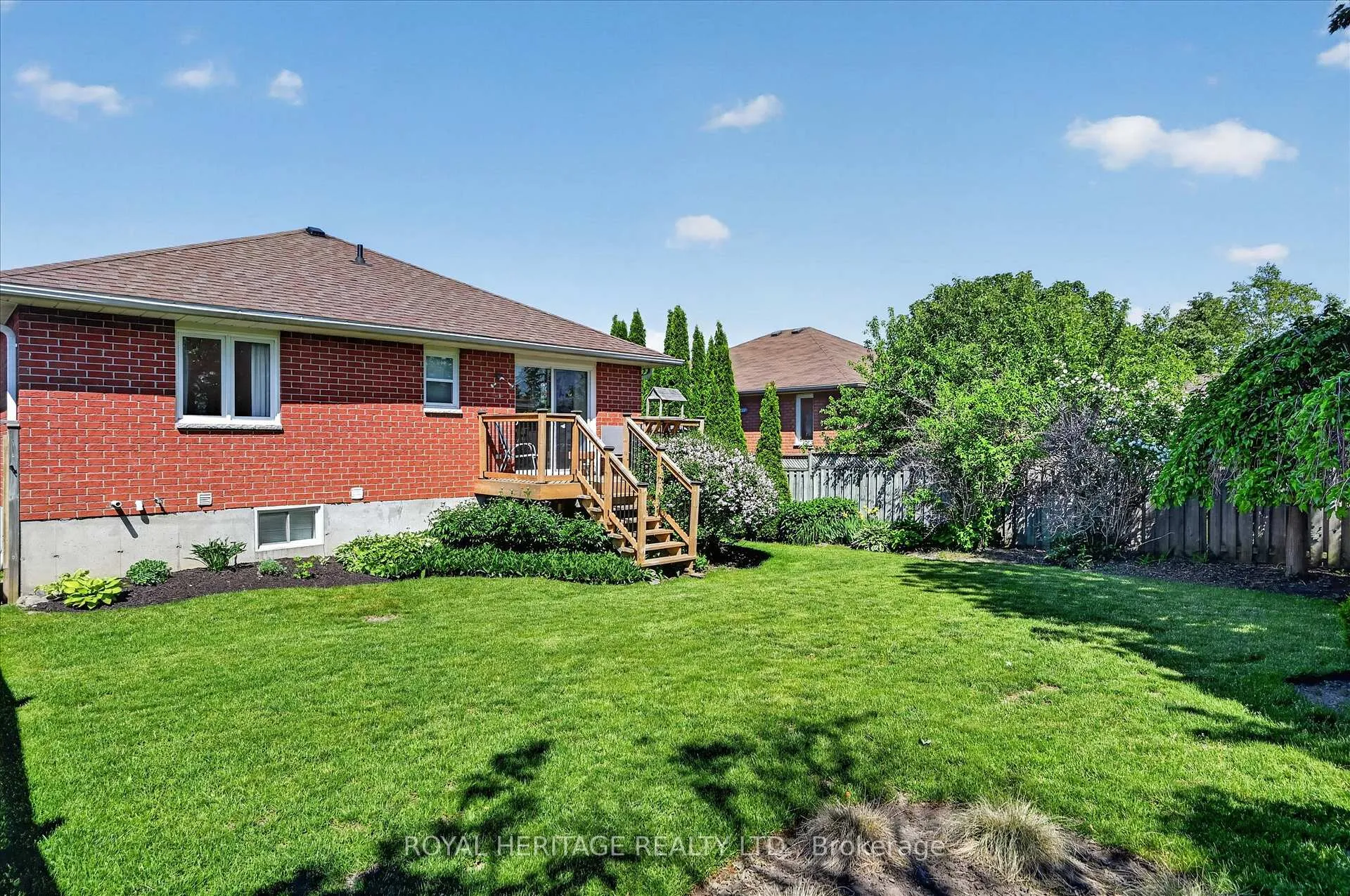 Photo 42 of 21 Eakins Crescent, Kawartha Lakes, Lindsay — HOMEH