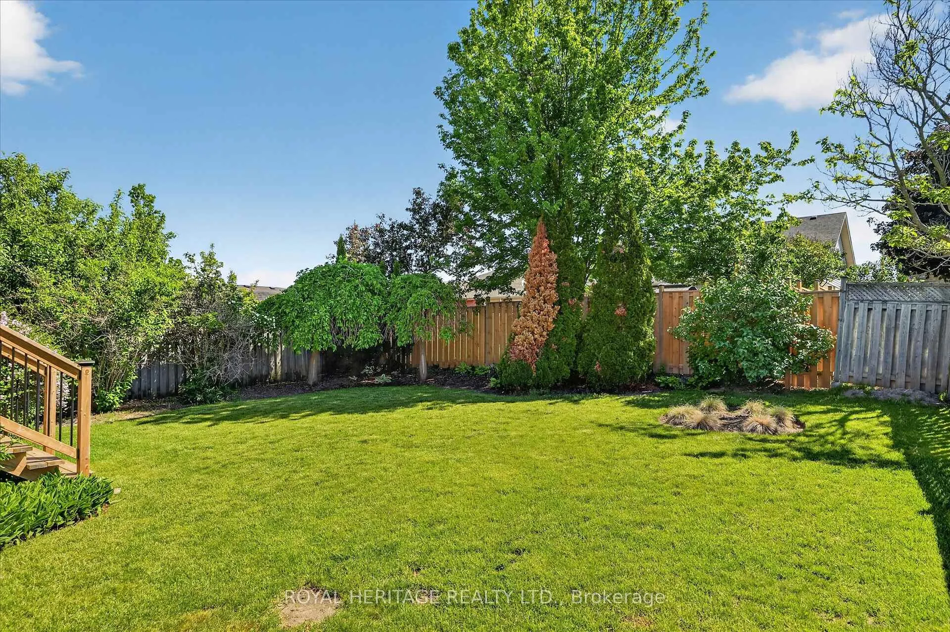 Photo 44 of 21 Eakins Crescent, Kawartha Lakes, Lindsay — HOMEH