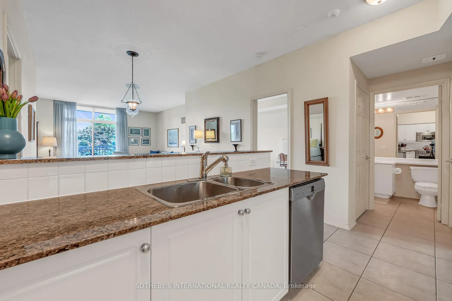 Photo 6 of Unit 417, 455 Rosewell Avenue, Toronto, Lawrence Park South — HOMEH