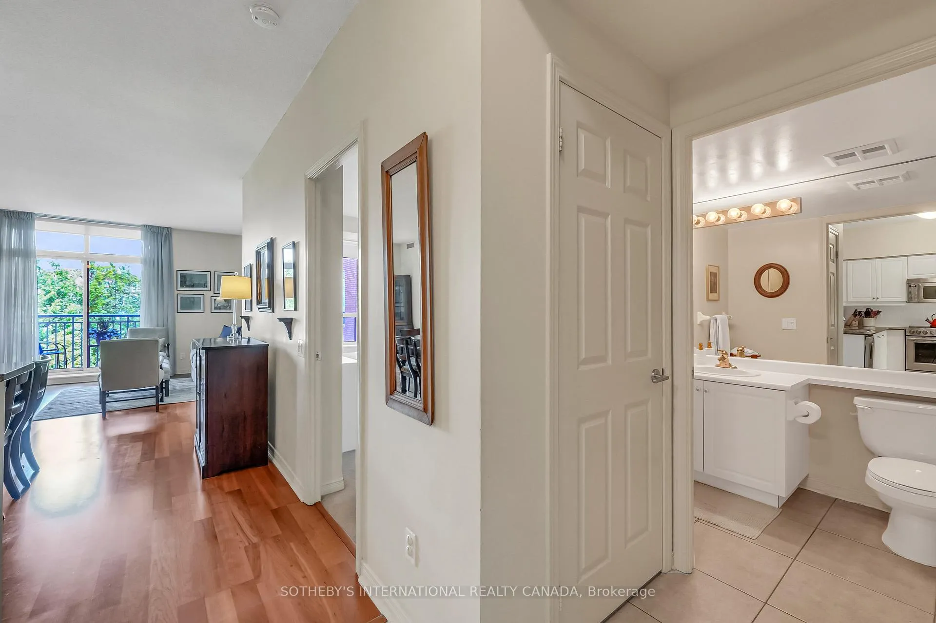 Photo 8 of Unit 417, 455 Rosewell Avenue, Toronto, Lawrence Park South — HOMEH