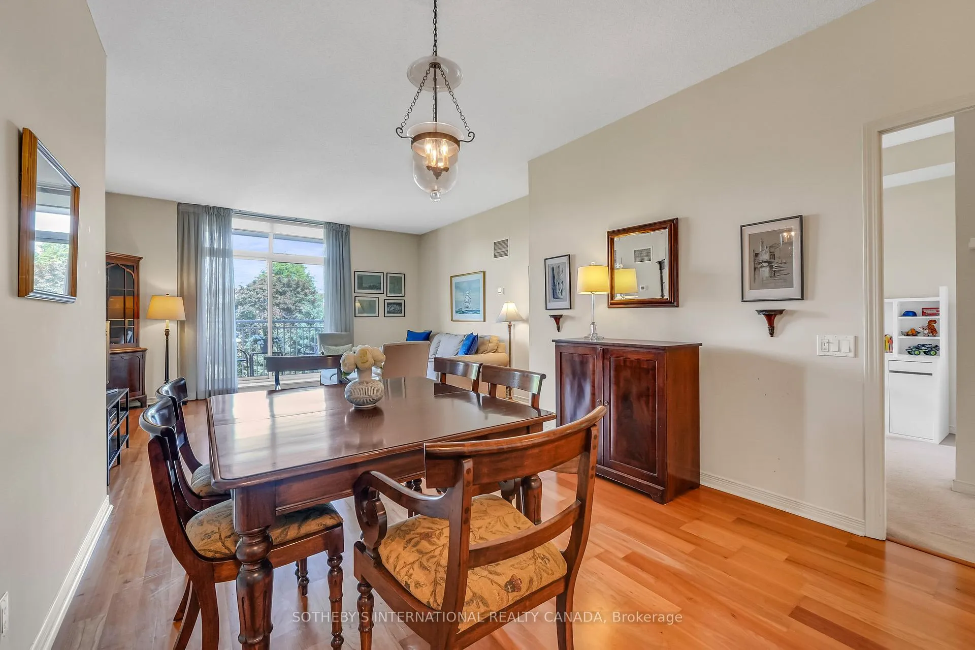 Photo 10 of Unit 417, 455 Rosewell Avenue, Toronto, Lawrence Park South — HOMEH
