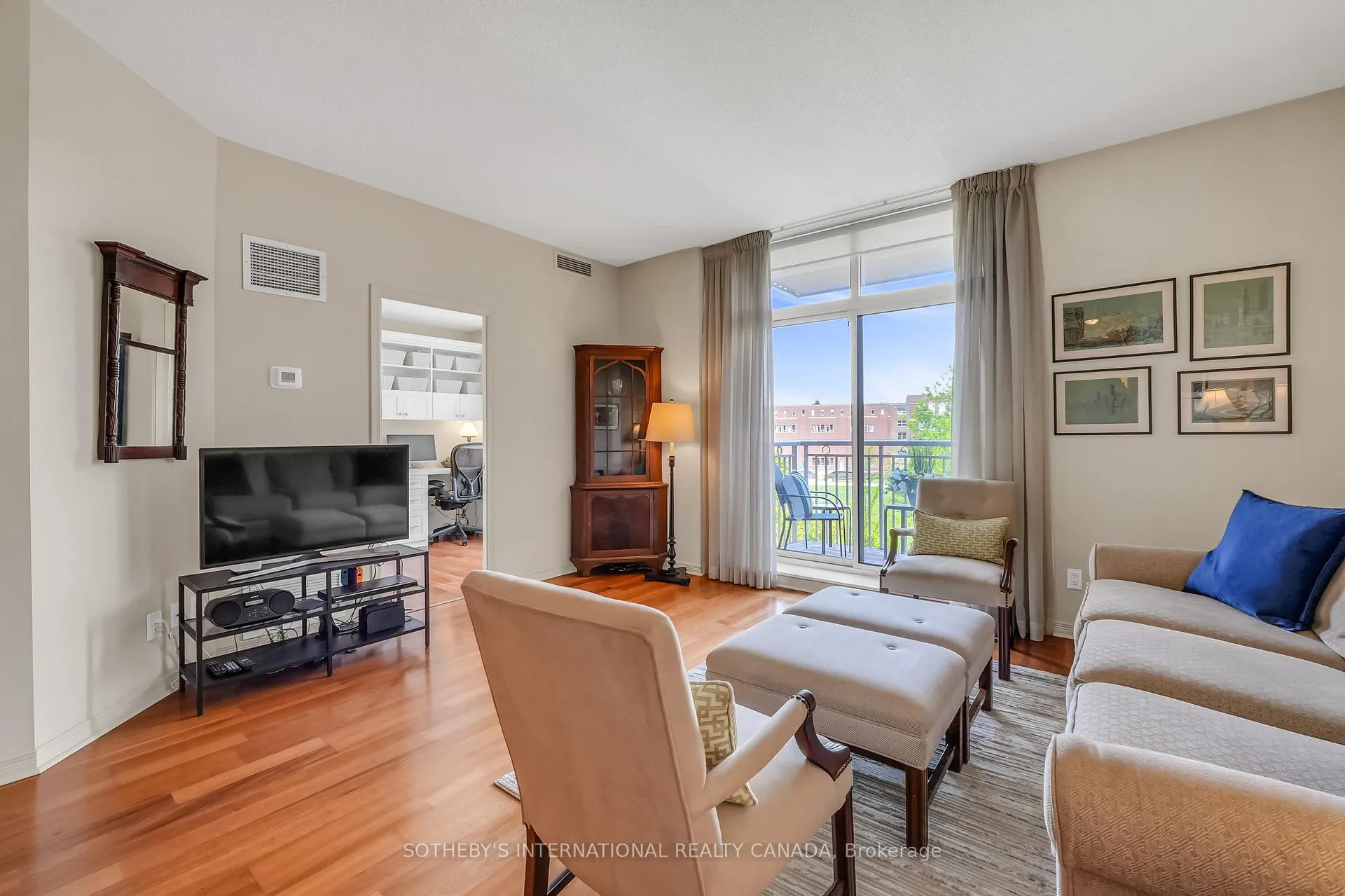 Photo 12 of Unit 417, 455 Rosewell Avenue, Toronto, Lawrence Park South — HOMEH