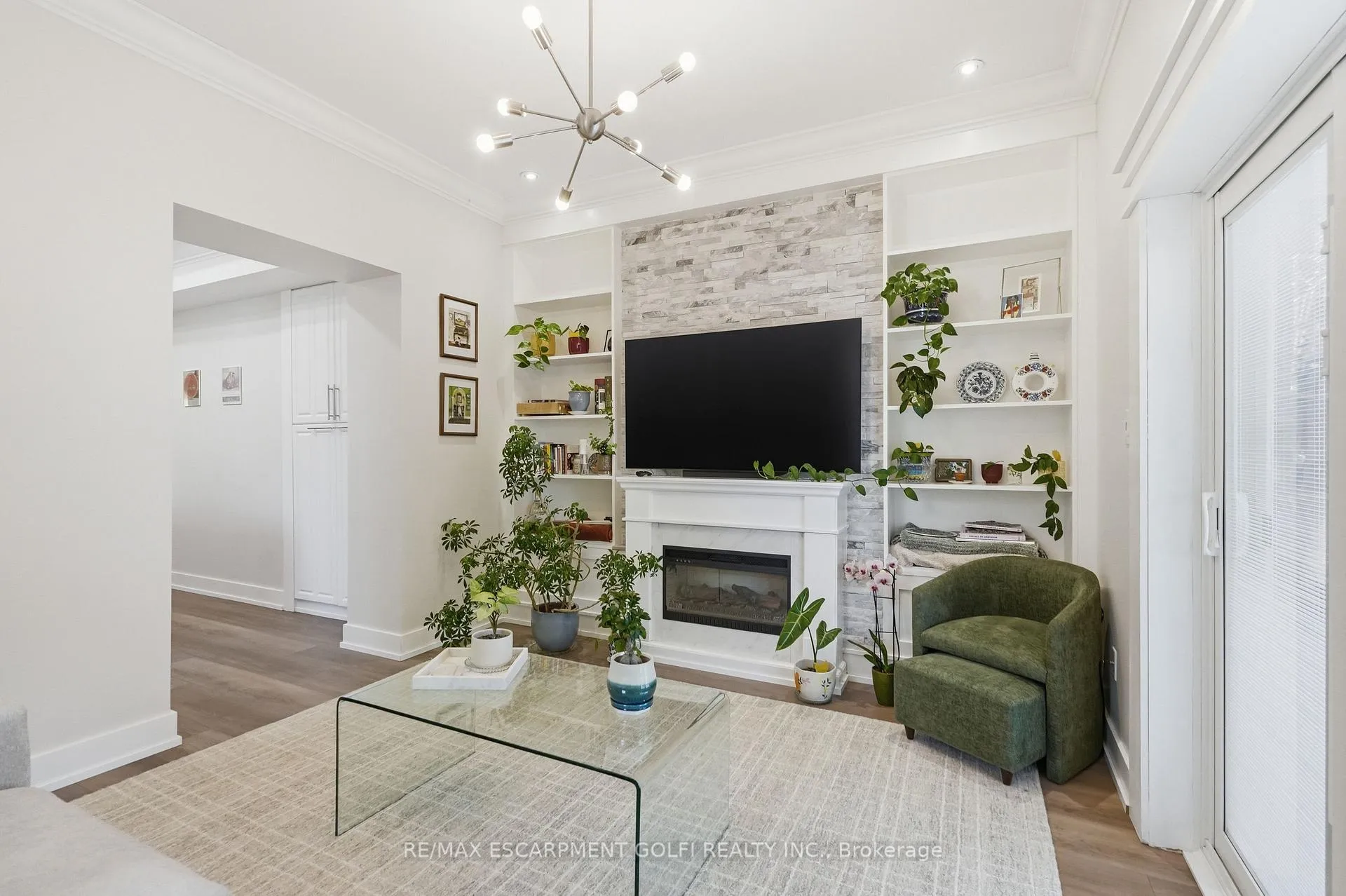 Photo 5 of 550 James Street N, Hamilton, North End — HOMEH