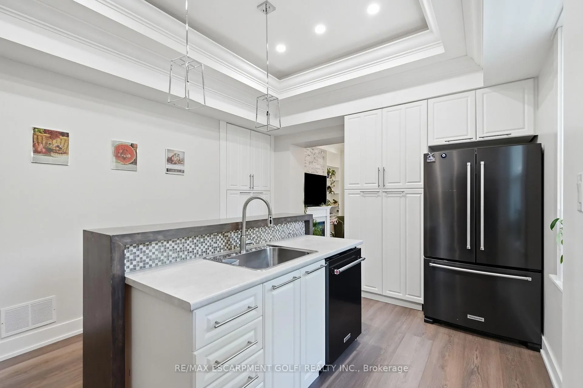 Photo 7 of 550 James Street N, Hamilton, North End — HOMEH