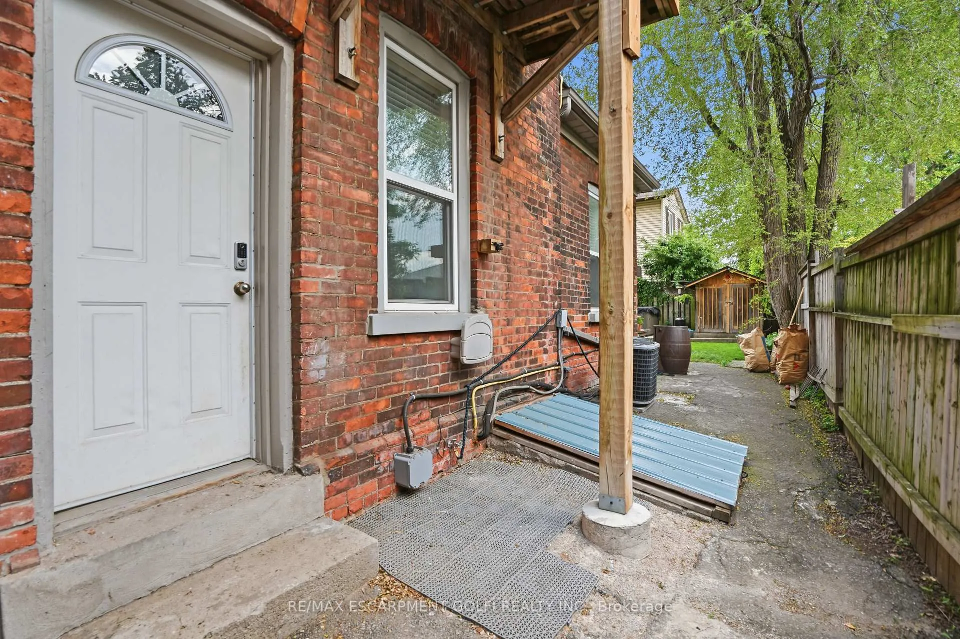 Photo 29 of 550 James Street N, Hamilton, North End — HOMEH