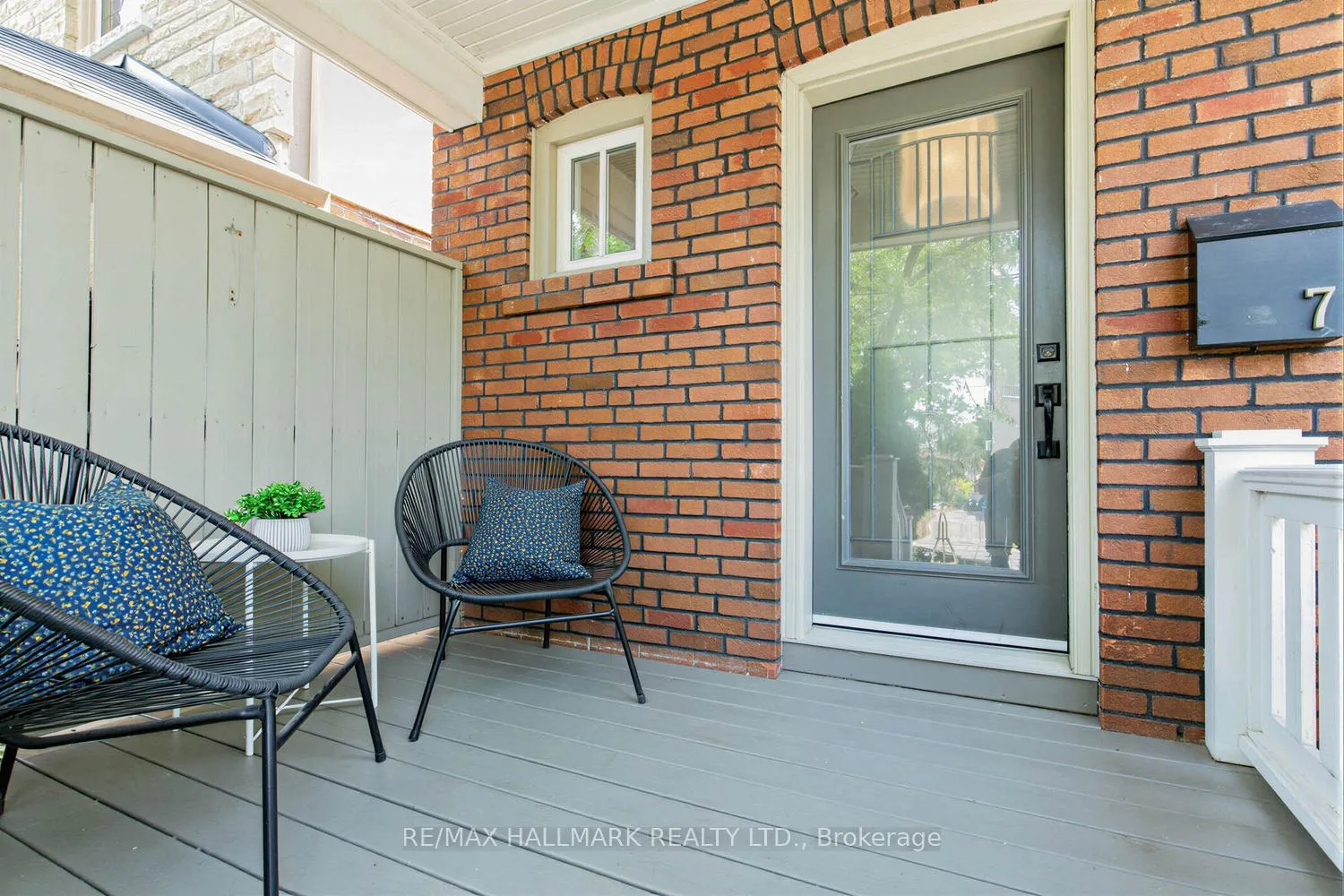 Photo 4 of 7 Westbrook Avenue, Toronto, Woodbine-Lumsden — HOMEH