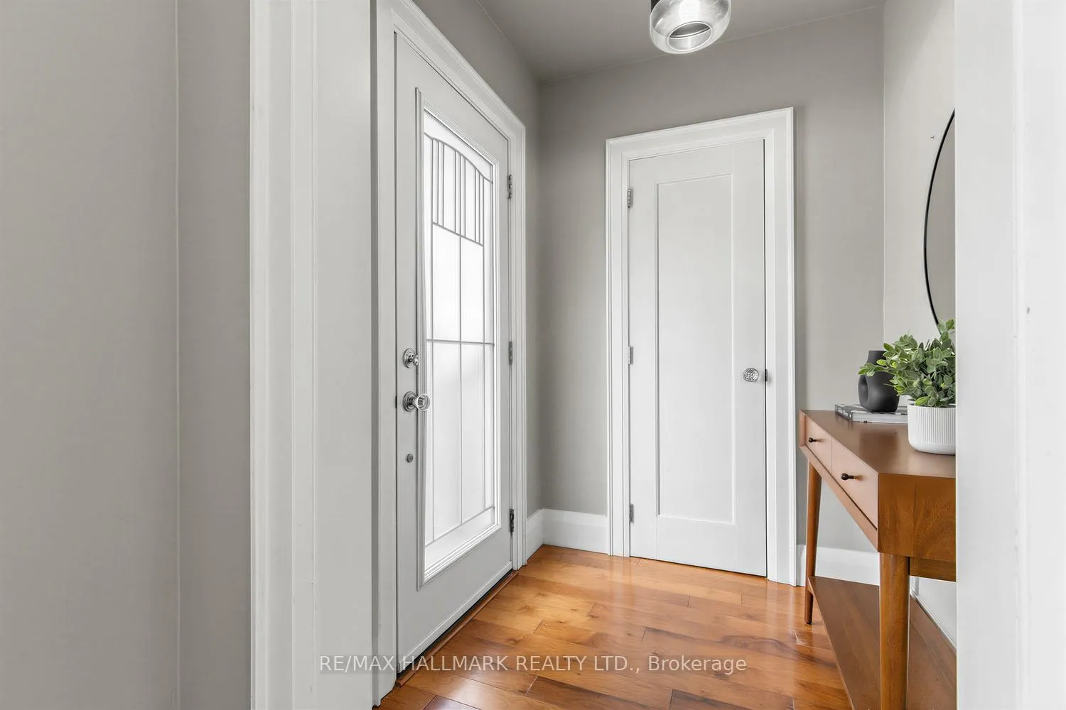 Photo 5 of 7 Westbrook Avenue, Toronto, Woodbine-Lumsden — HOMEH