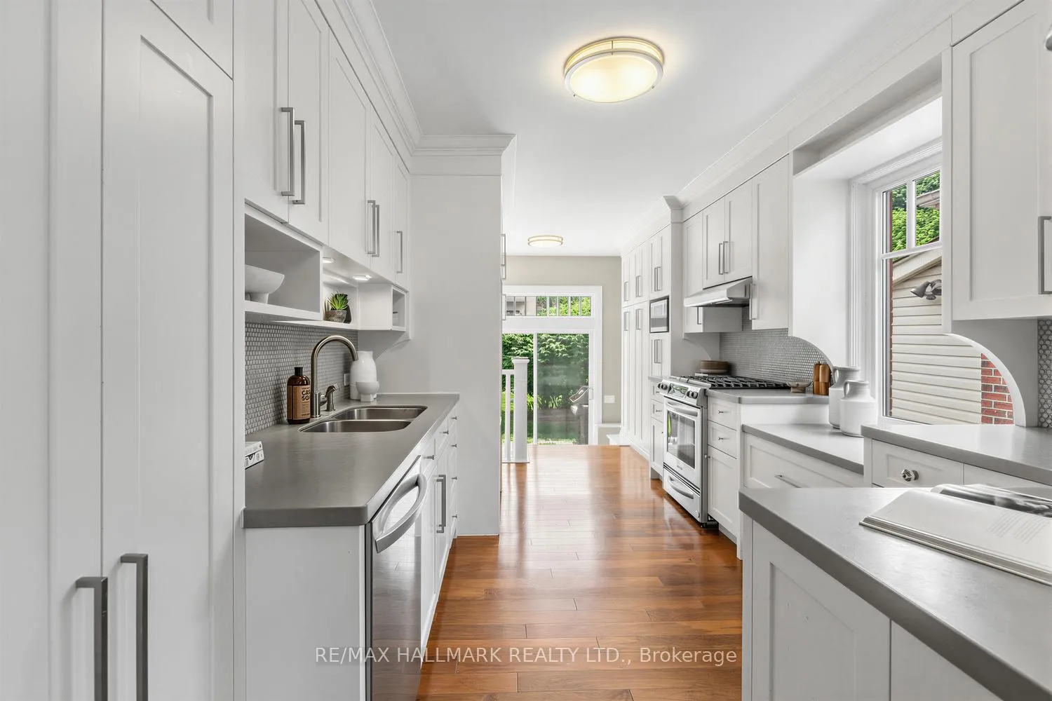 Photo 13 of 7 Westbrook Avenue, Toronto, Woodbine-Lumsden — HOMEH