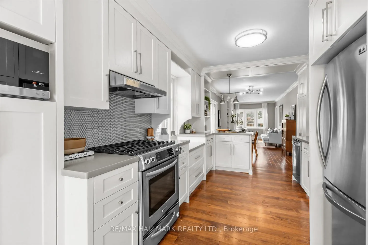 Photo 14 of 7 Westbrook Avenue, Toronto, Woodbine-Lumsden — HOMEH
