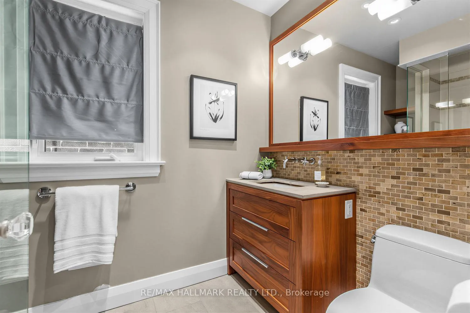 Photo 16 of 7 Westbrook Avenue, Toronto, Woodbine-Lumsden — HOMEH