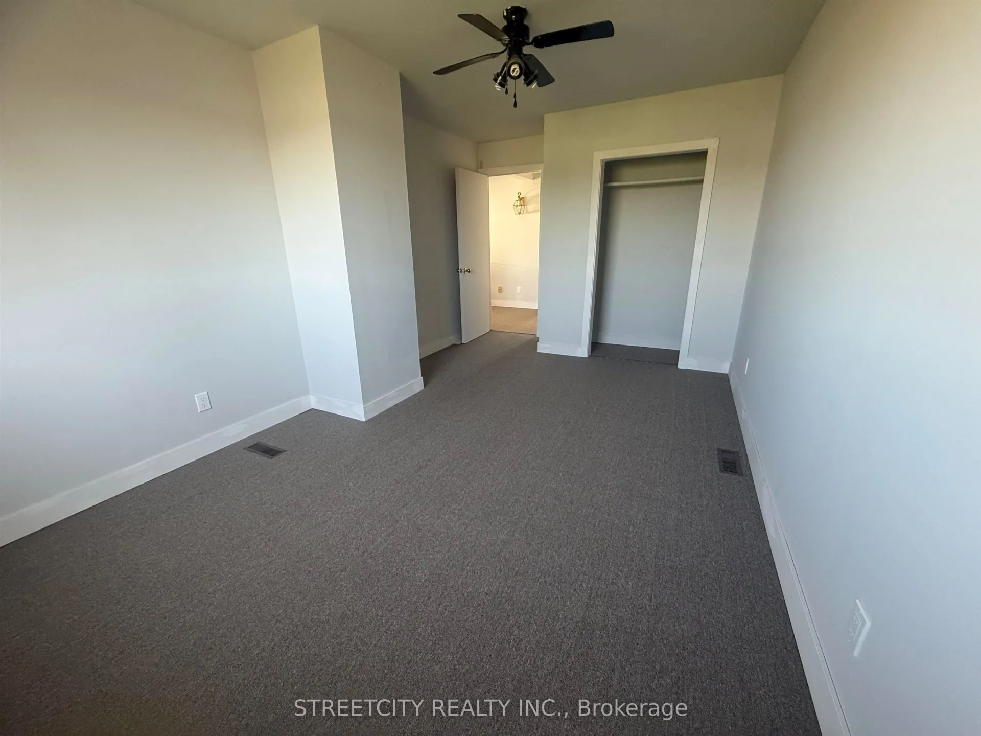 Photo 17 of 326 Ogden Street, Thunder Bay, East End — HOMEH