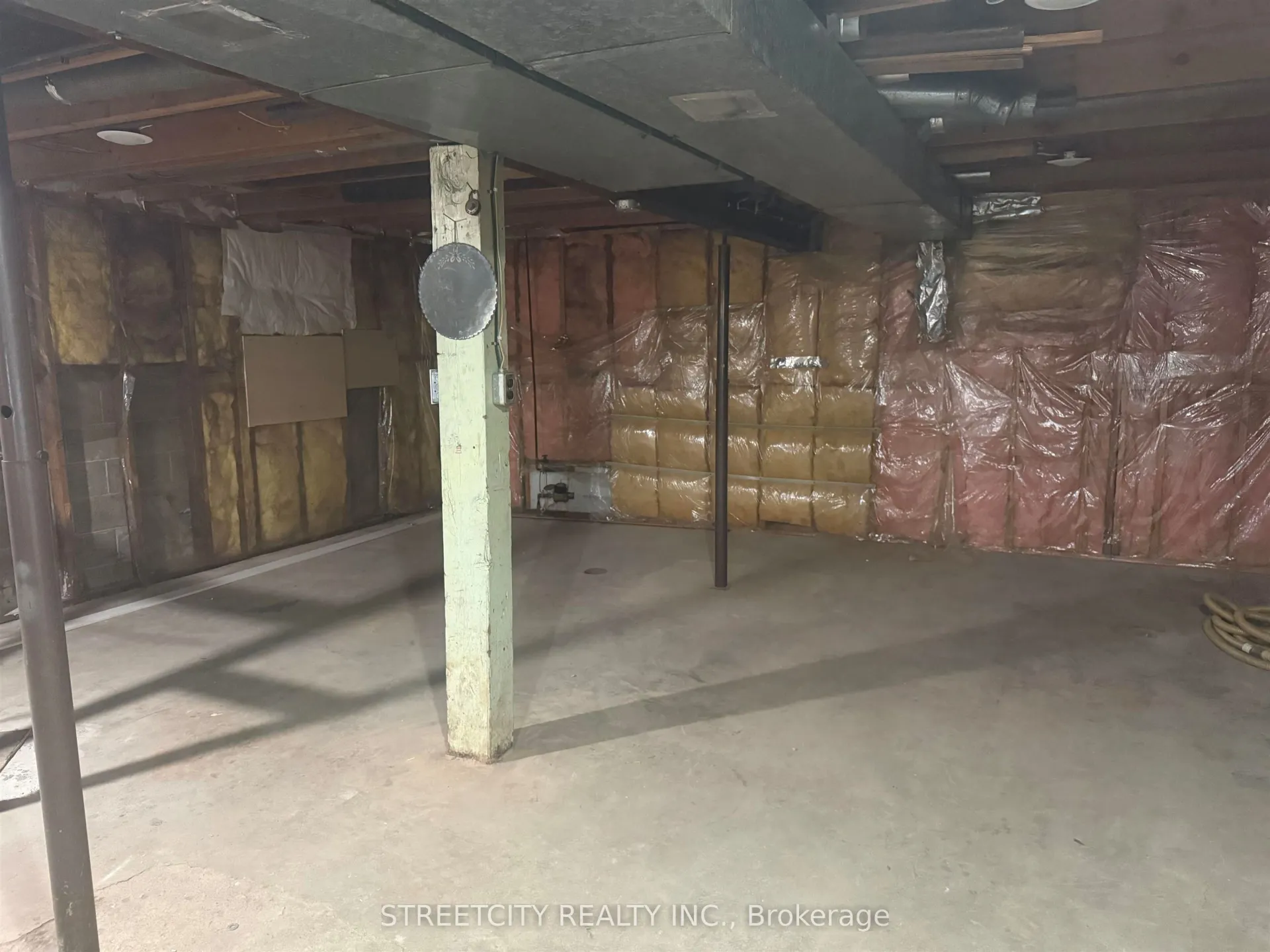 Photo 23 of 326 Ogden Street, Thunder Bay, East End — HOMEH