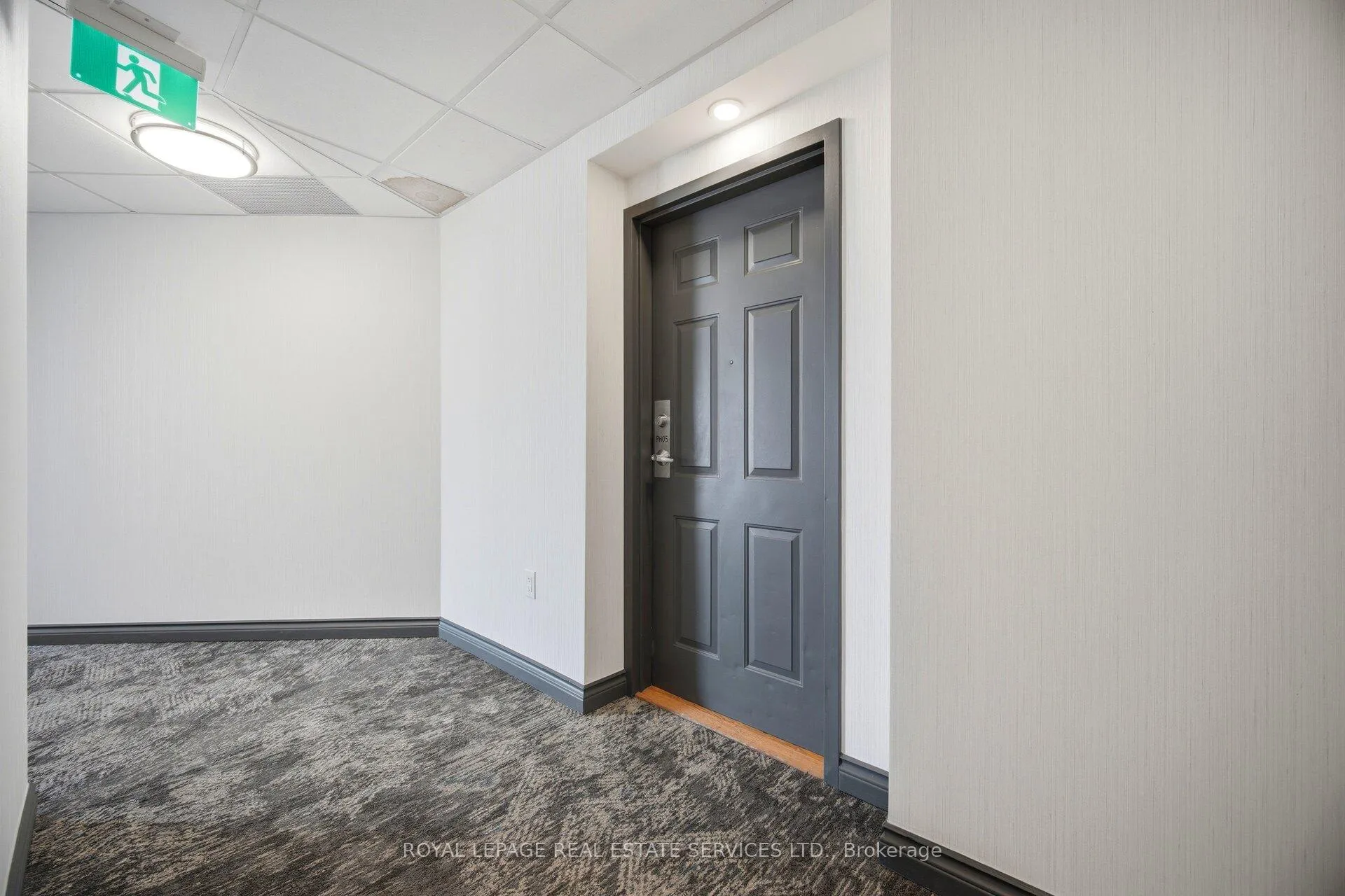 Photo 4 of Unit PH05, 250 Webb Drive, Mississauga, City Centre — HOMEH