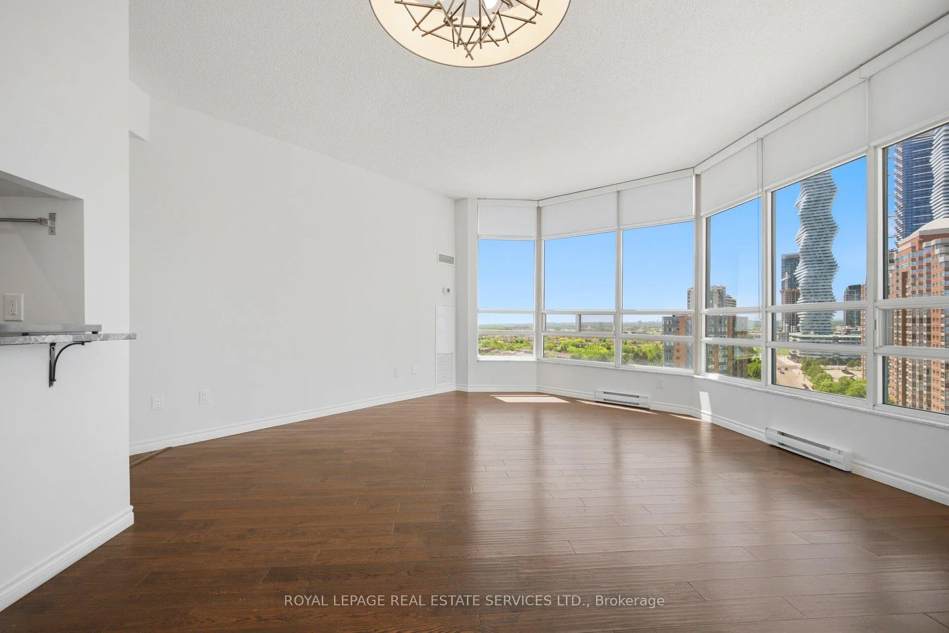 Photo 16 of Unit PH05, 250 Webb Drive, Mississauga, City Centre — HOMEH