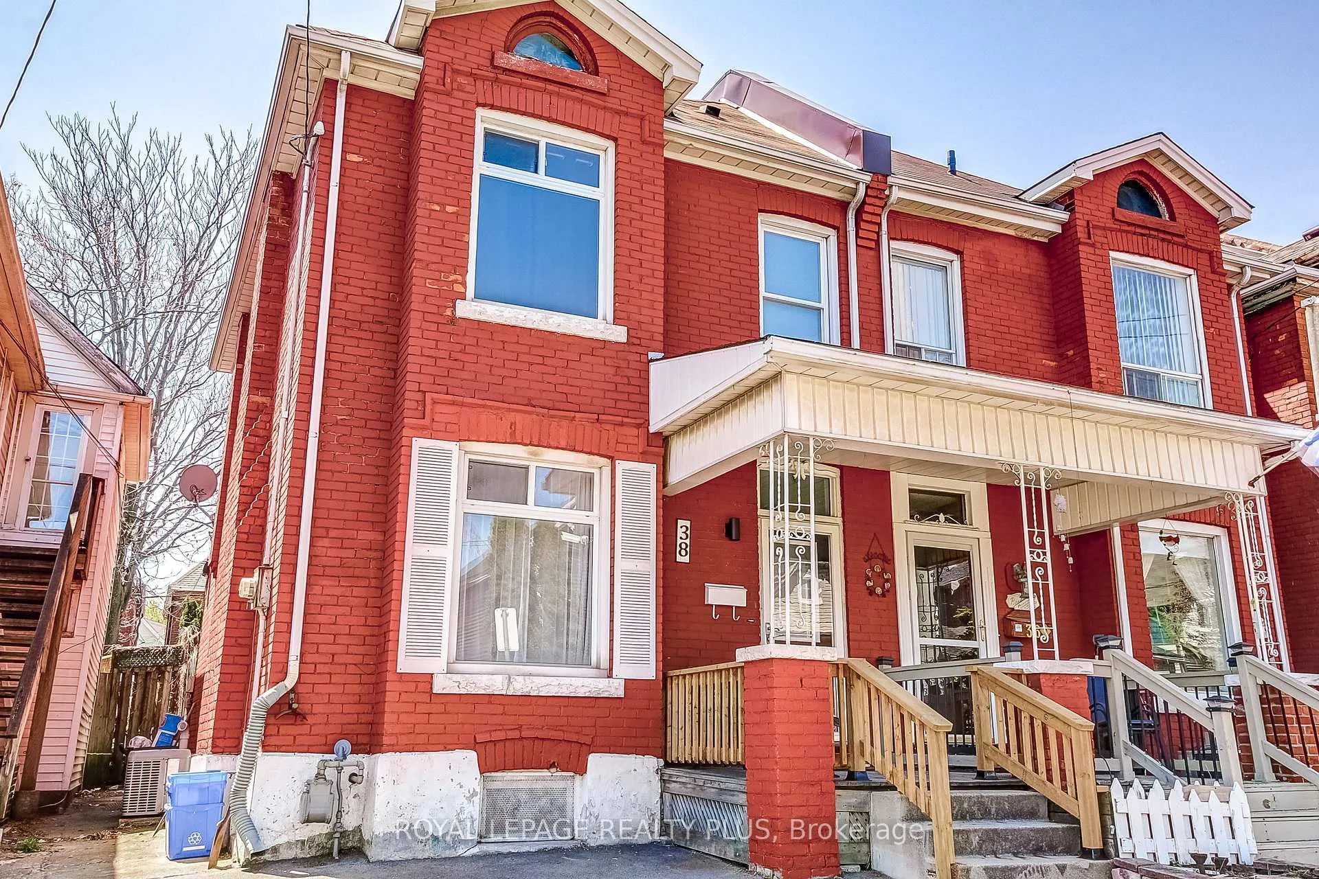 Photo 1 of 38 Rosemont Avenue, Hamilton, Stipley — HOMEH