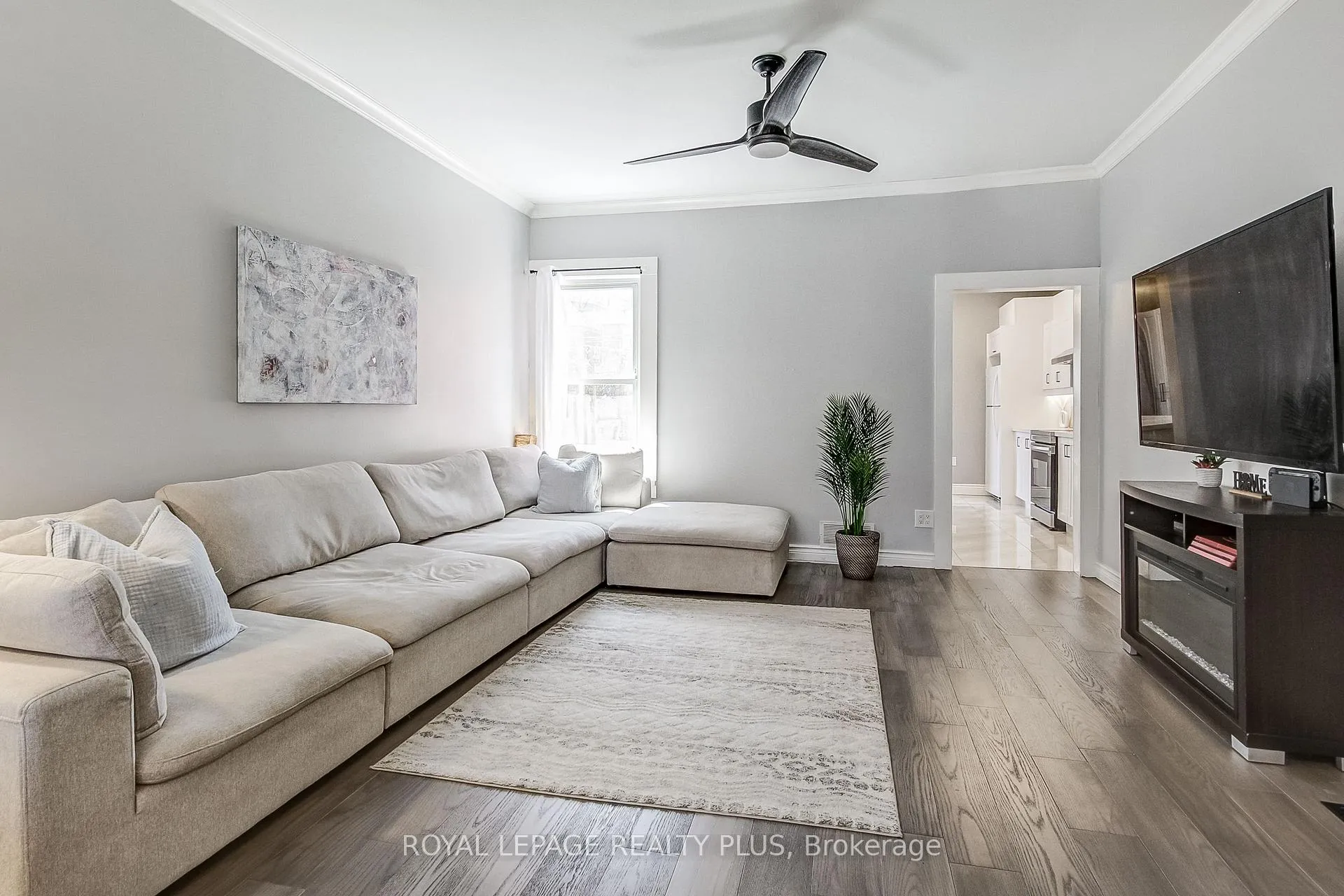 Photo 7 of 38 Rosemont Avenue, Hamilton, Stipley — HOMEH