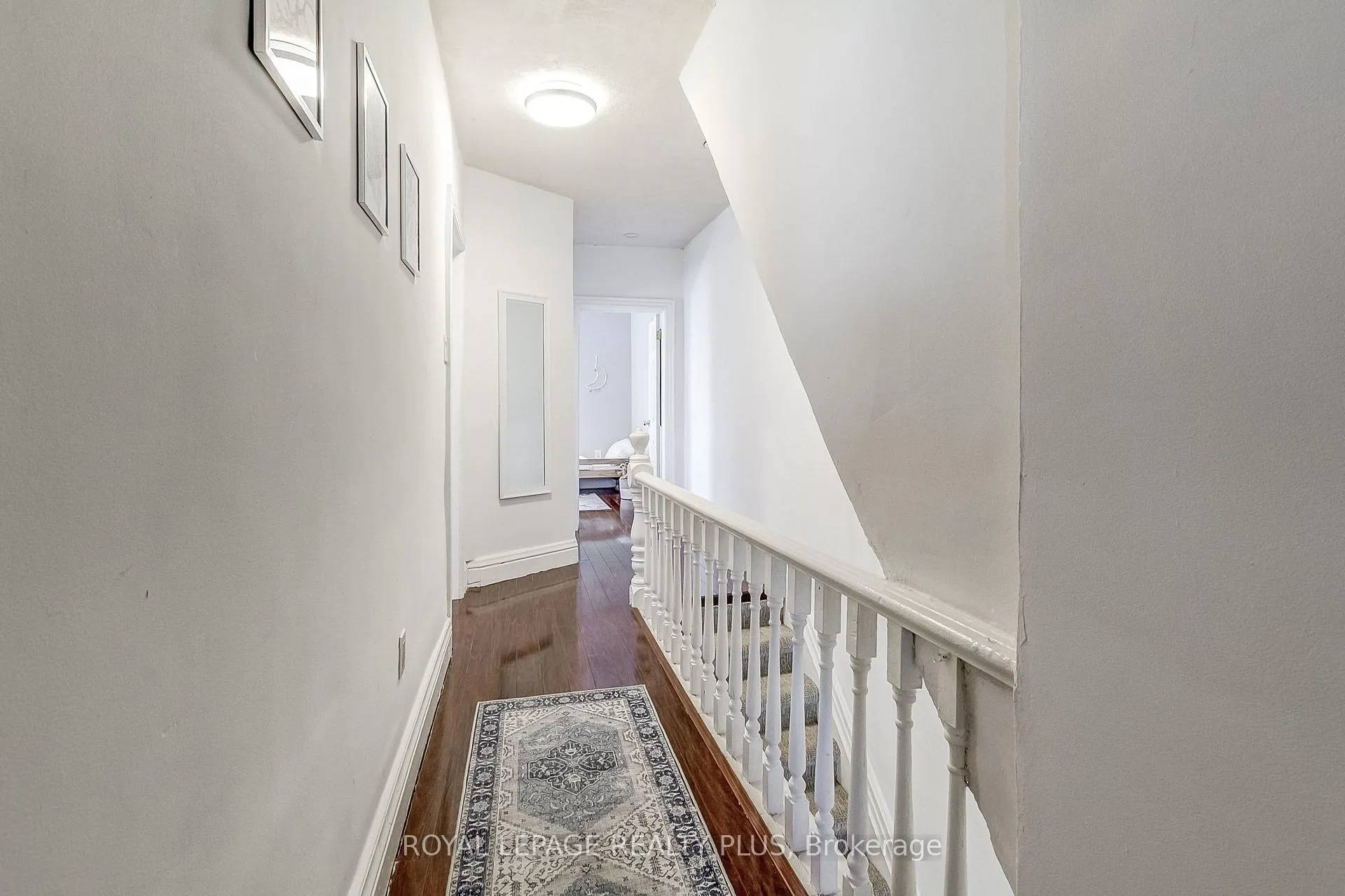 Photo 14 of 38 Rosemont Avenue, Hamilton, Stipley — HOMEH