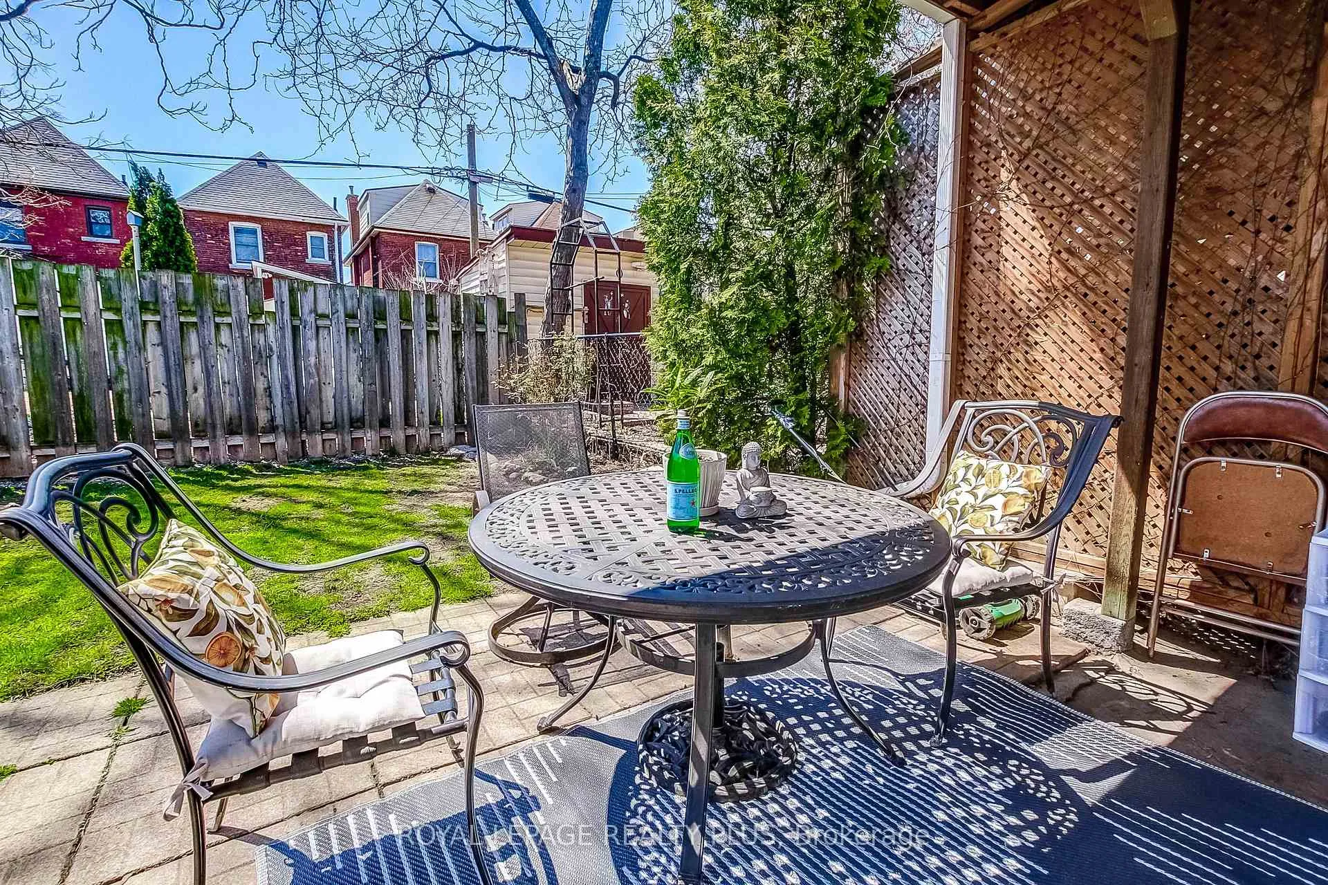 Photo 25 of 38 Rosemont Avenue, Hamilton, Stipley — HOMEH