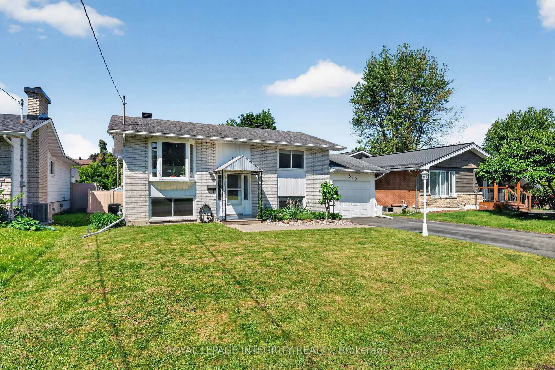 Photo 1 of 850 Balsam Drive, Ottawa, Chatelaine Village — HOMEH