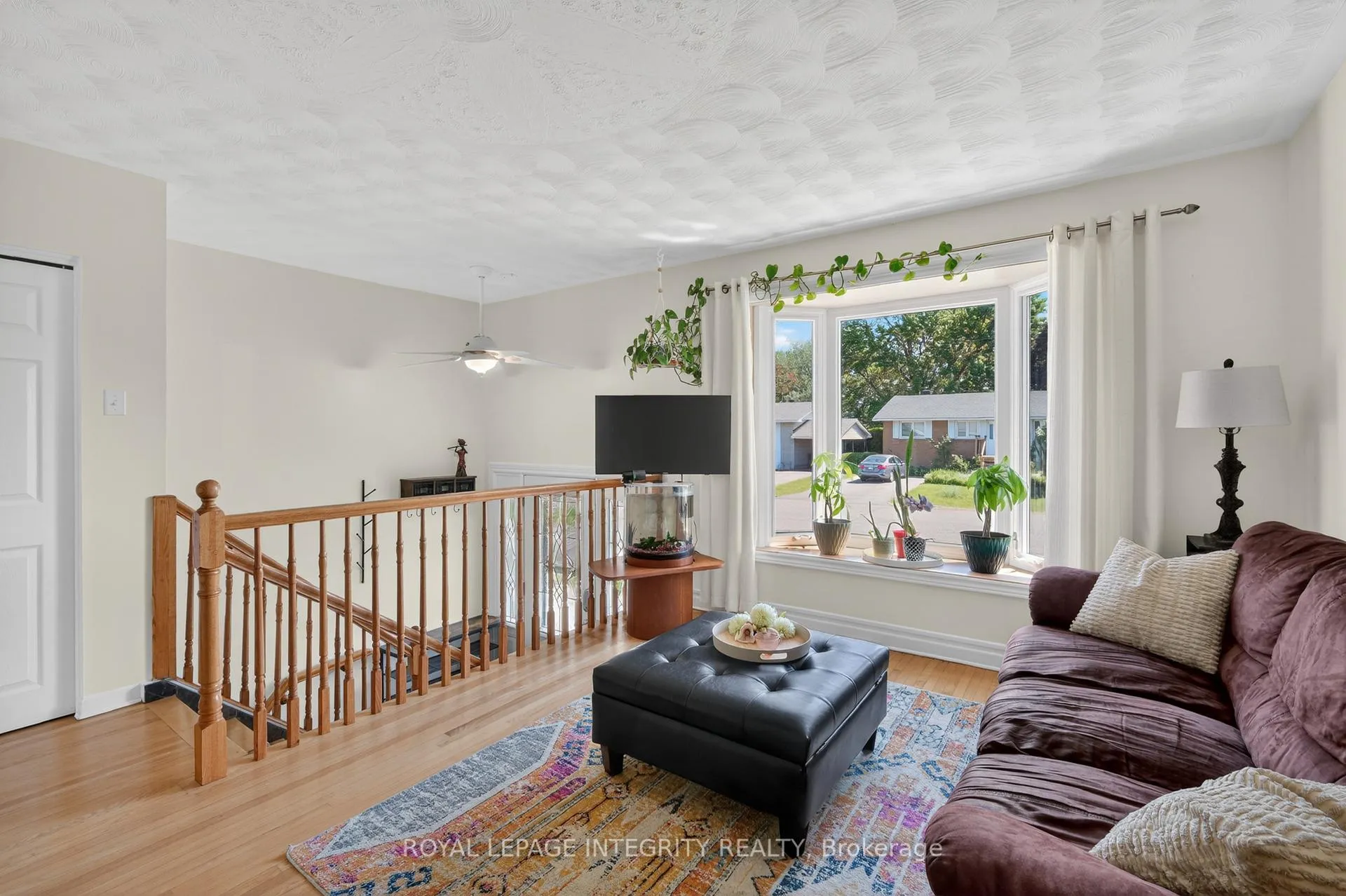 Photo 6 of 850 Balsam Drive, Ottawa, Chatelaine Village — HOMEH