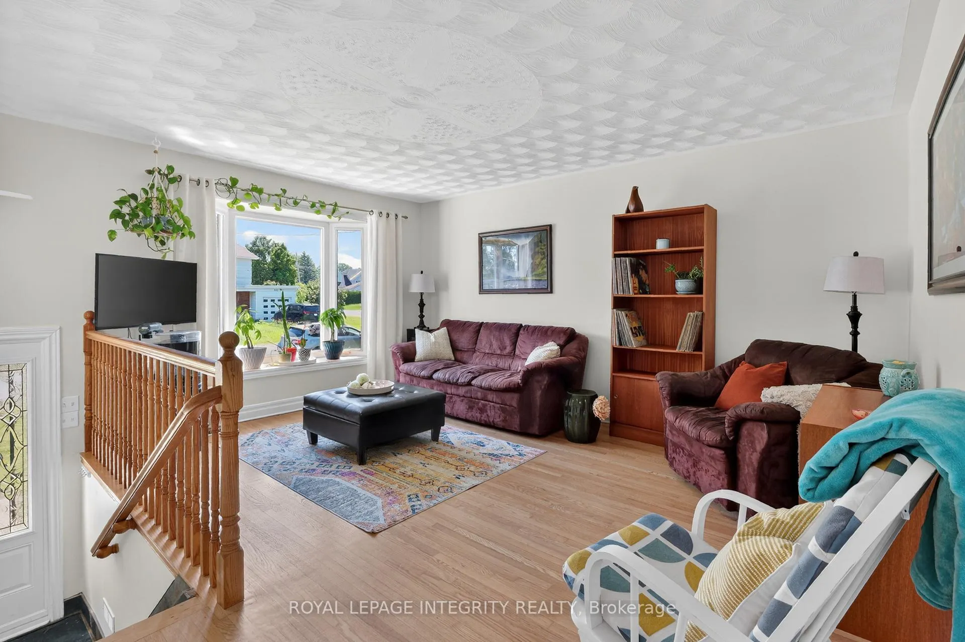 Photo 7 of 850 Balsam Drive, Ottawa, Chatelaine Village — HOMEH