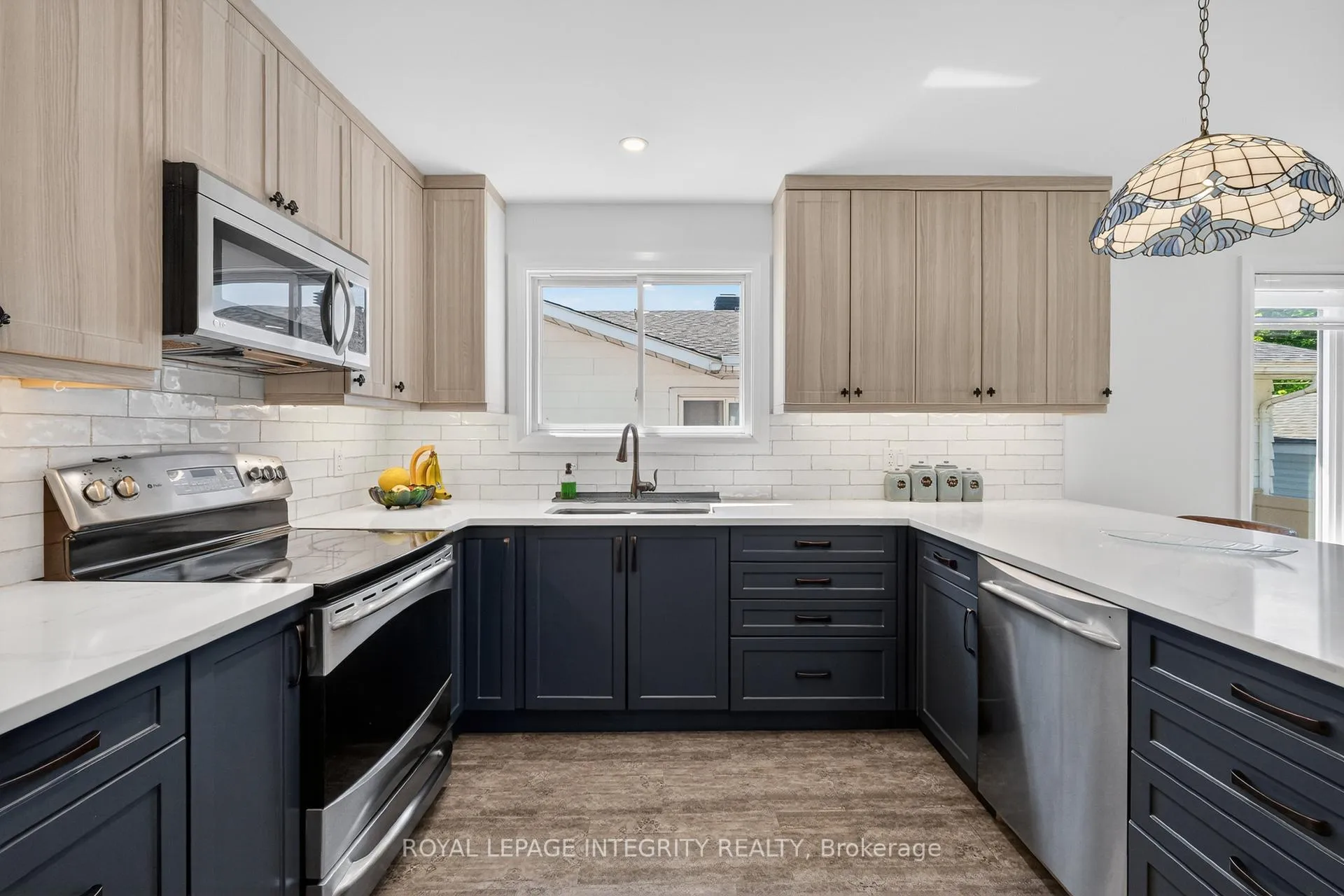 Photo 11 of 850 Balsam Drive, Ottawa, Chatelaine Village — HOMEH