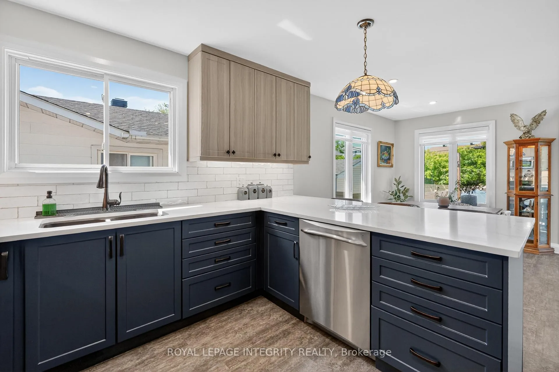 Photo 12 of 850 Balsam Drive, Ottawa, Chatelaine Village — HOMEH