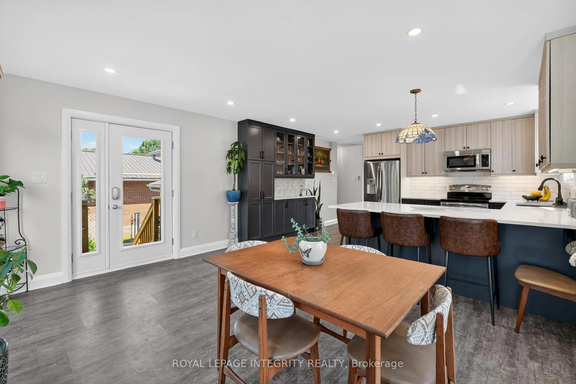 Photo 15 of 850 Balsam Drive, Ottawa, Chatelaine Village — HOMEH