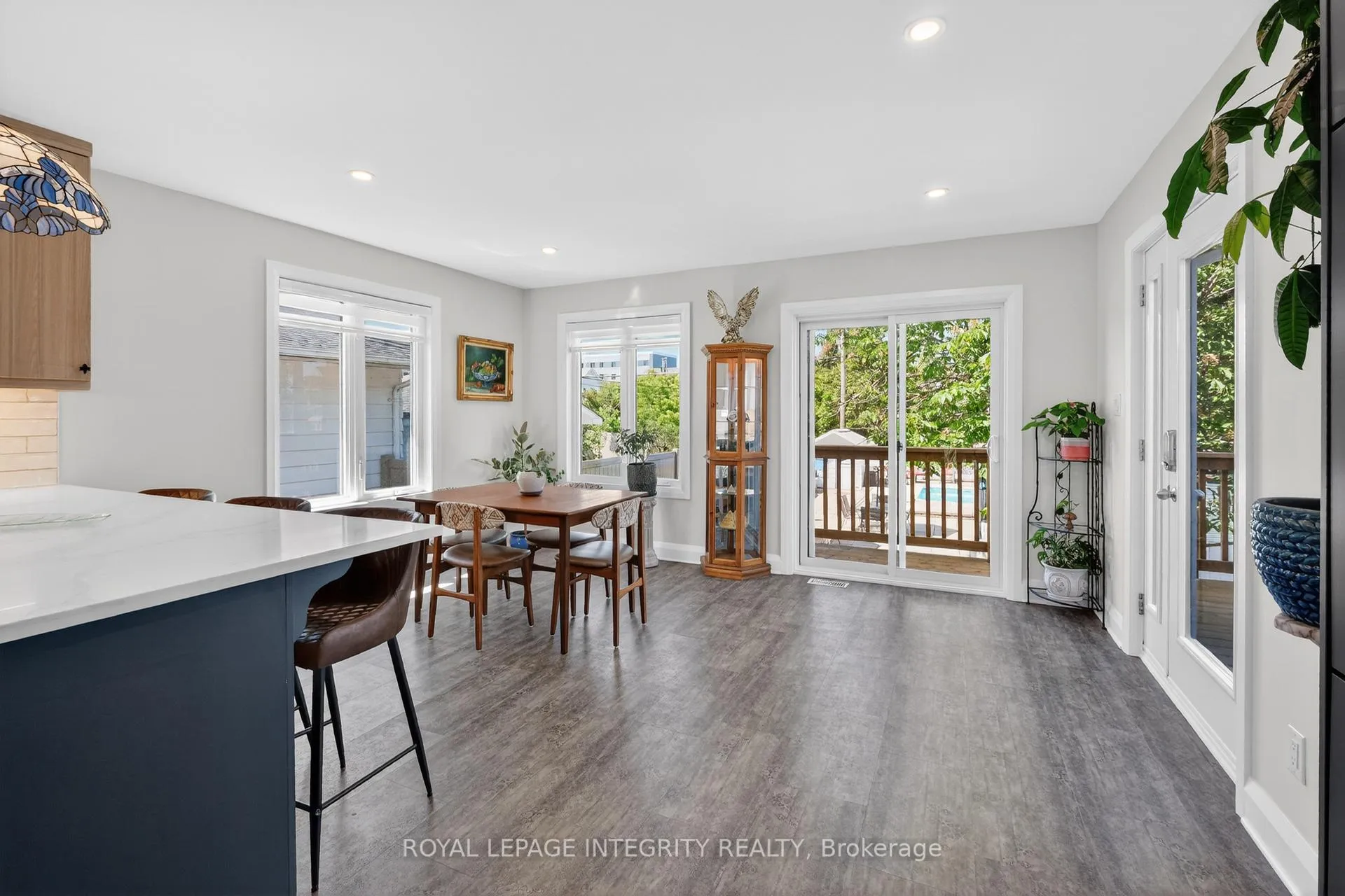 Photo 16 of 850 Balsam Drive, Ottawa, Chatelaine Village — HOMEH