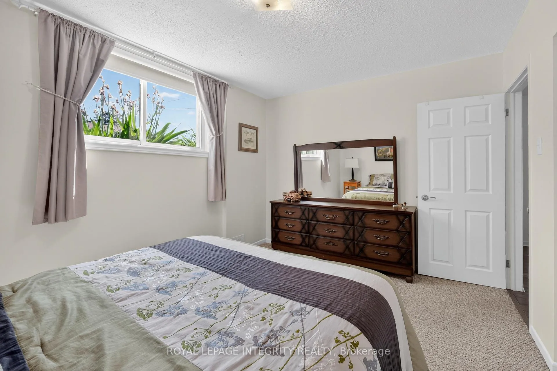 Photo 28 of 850 Balsam Drive, Ottawa, Chatelaine Village — HOMEH