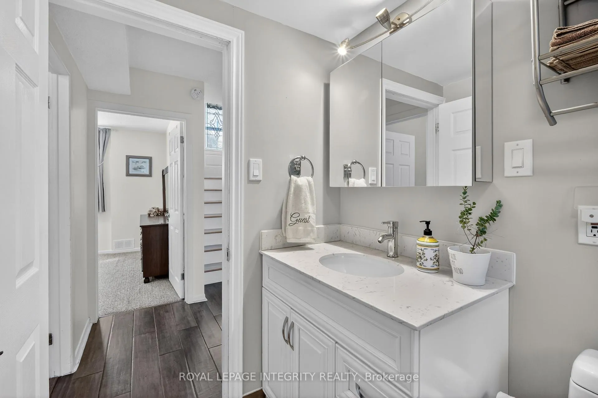 Photo 32 of 850 Balsam Drive, Ottawa, Chatelaine Village — HOMEH