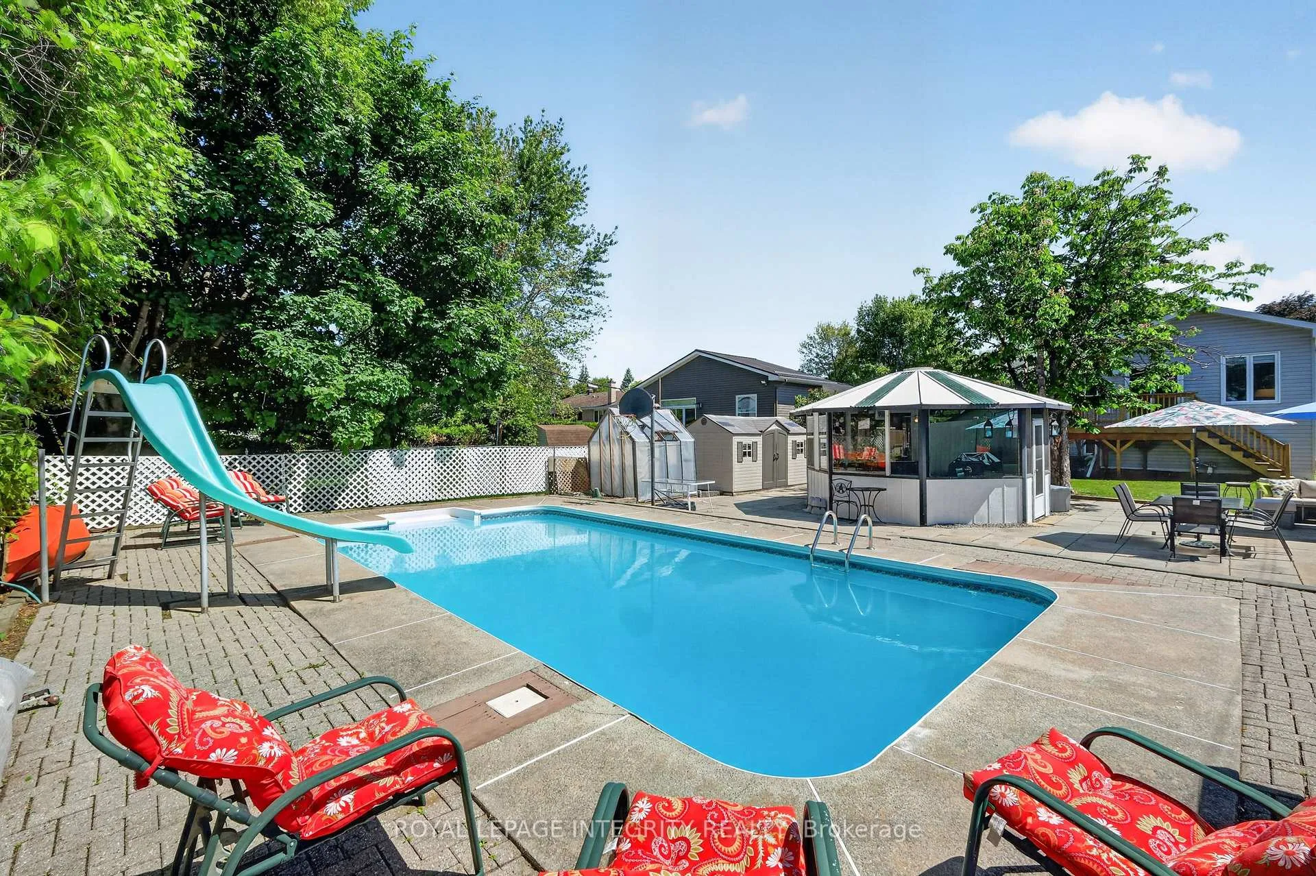 Photo 36 of 850 Balsam Drive, Ottawa, Chatelaine Village — HOMEH