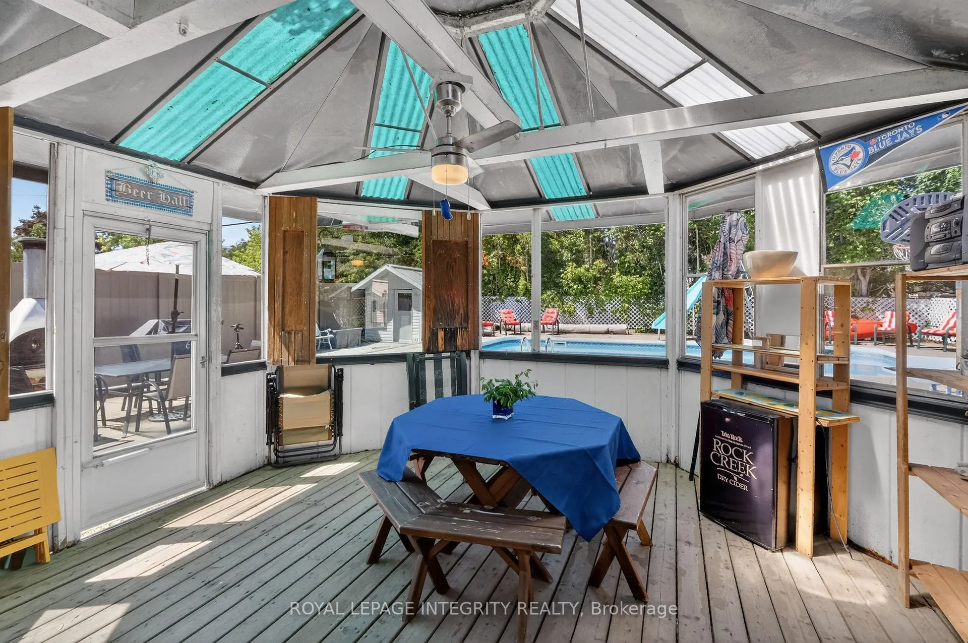 Photo 40 of 850 Balsam Drive, Ottawa, Chatelaine Village — HOMEH