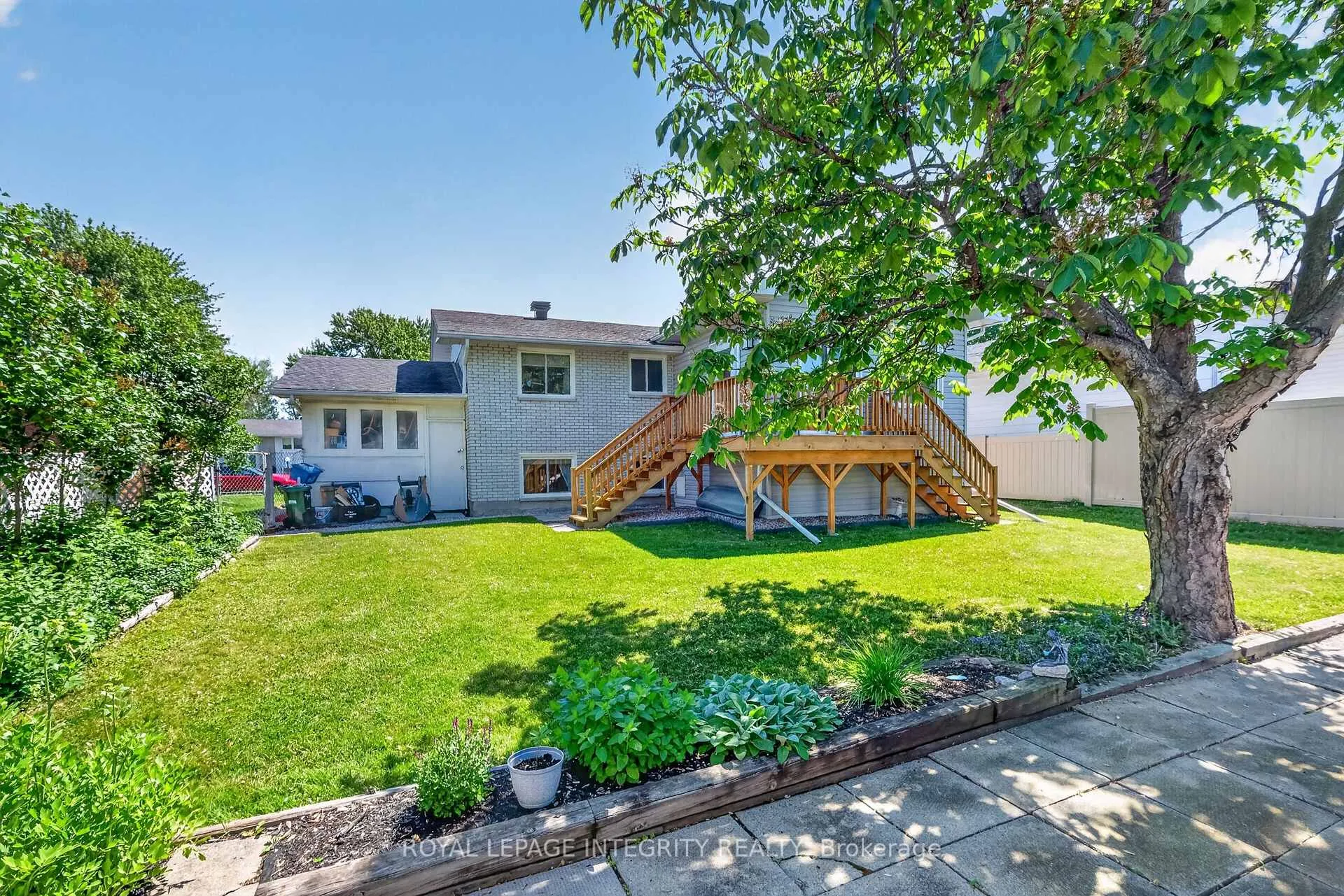 Photo 46 of 850 Balsam Drive, Ottawa, Chatelaine Village — HOMEH