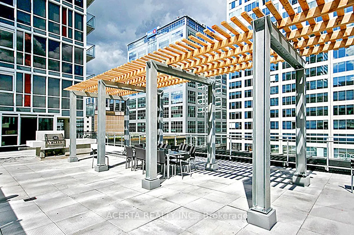 Photo 2 of Unit 702, 324 Laurier Avenue W, Ottawa, Ottawa Centre — HOMEH