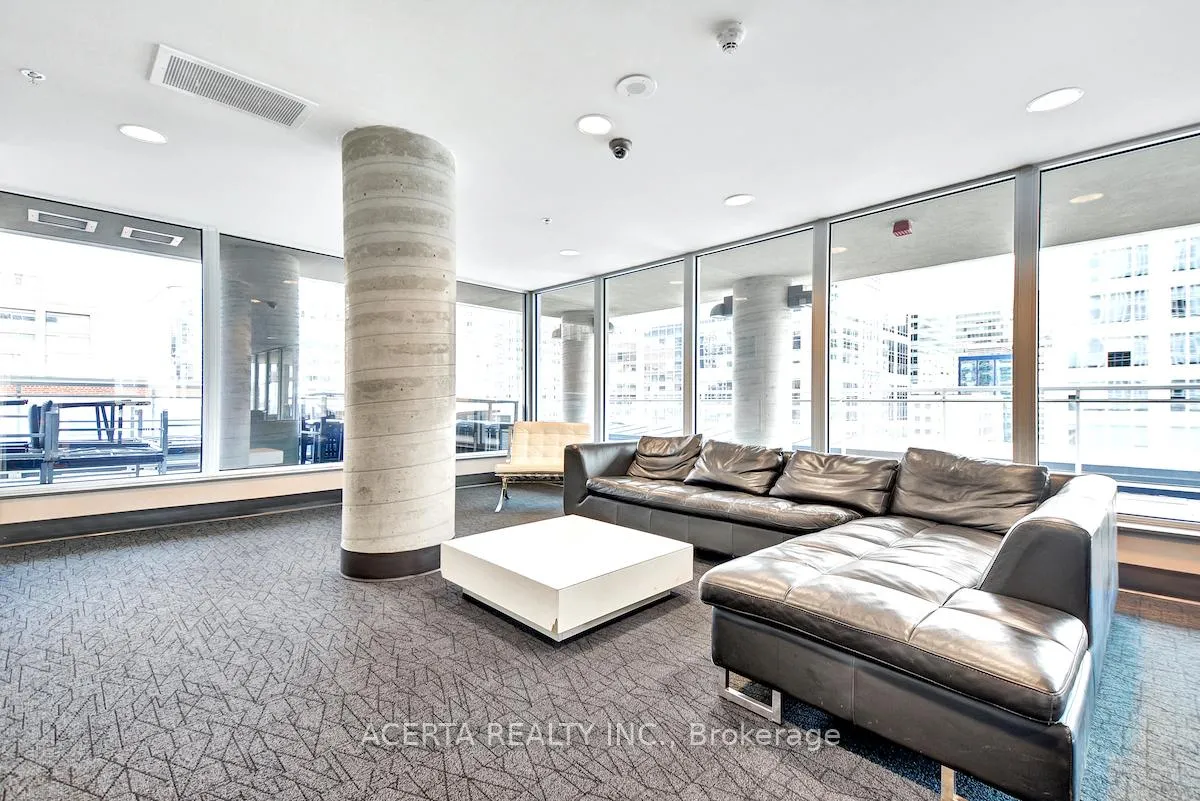 Photo 6 of Unit 702, 324 Laurier Avenue W, Ottawa, Ottawa Centre — HOMEH