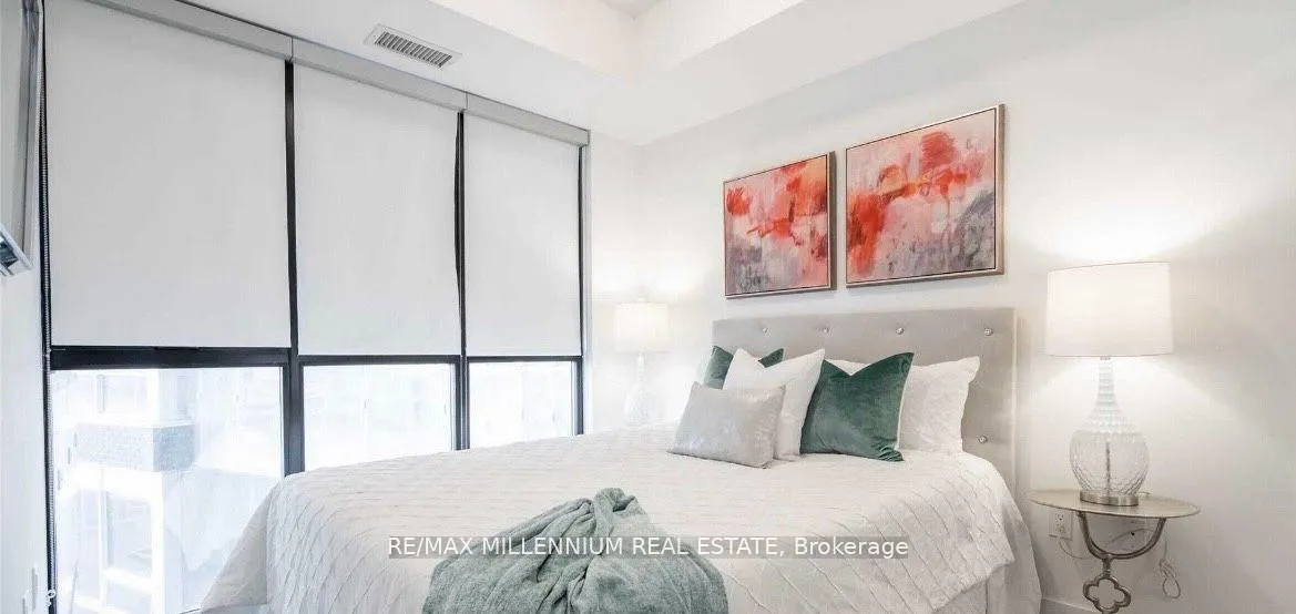 Photo 3 of Unit 406, 2908 Highway 7 Road, Vaughan, Concord — HOMEH