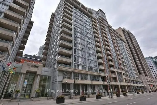 Front of Unit 1528, 250 Wellington Street