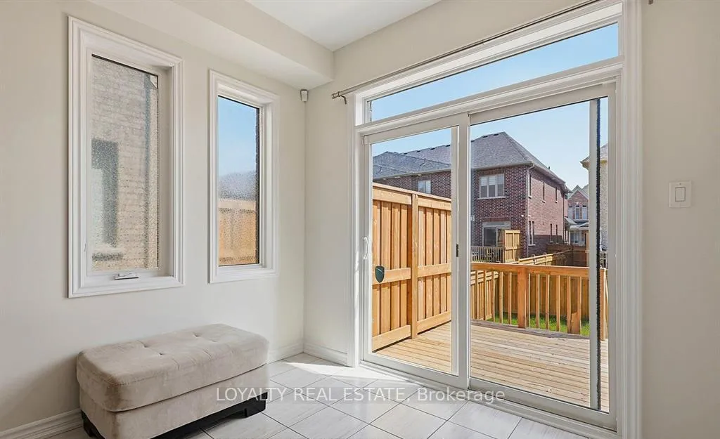 Photo 6 of 17 Cornelius Lane, Ajax, Northwest Ajax — HOMEH