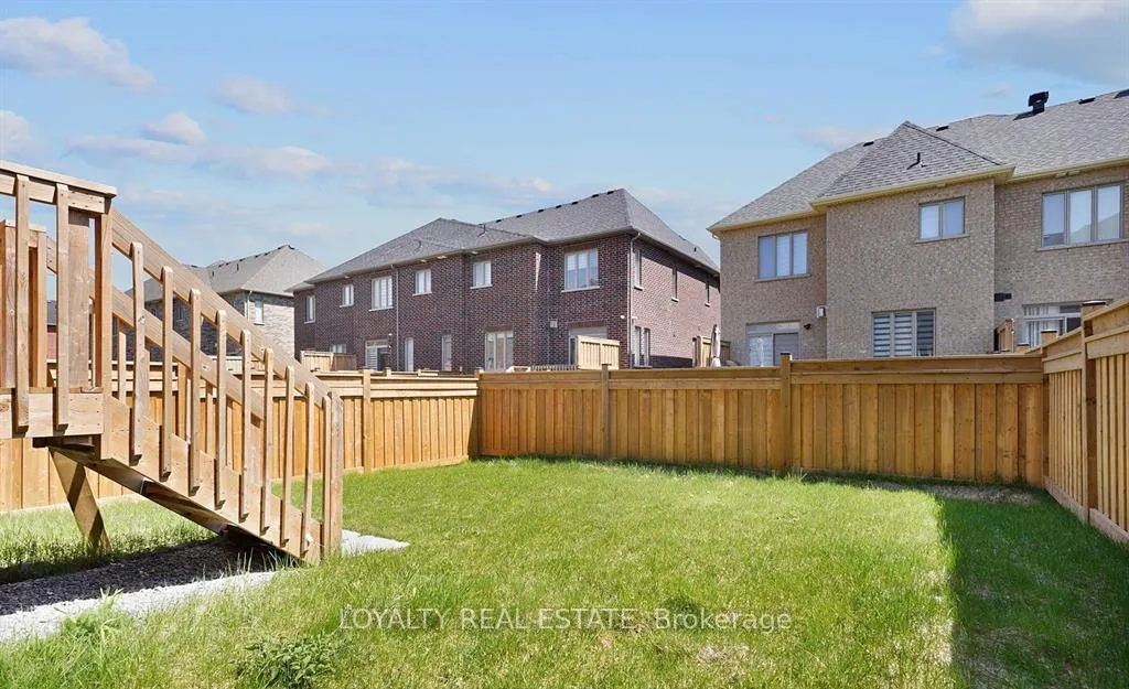 Photo 16 of 17 Cornelius Lane, Ajax, Northwest Ajax — HOMEH
