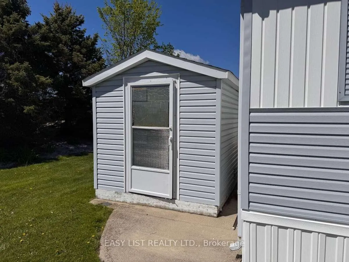 Photo 5 of Unit 251, 5700 Blackwell Side Road, Sarnia — HOMEH
