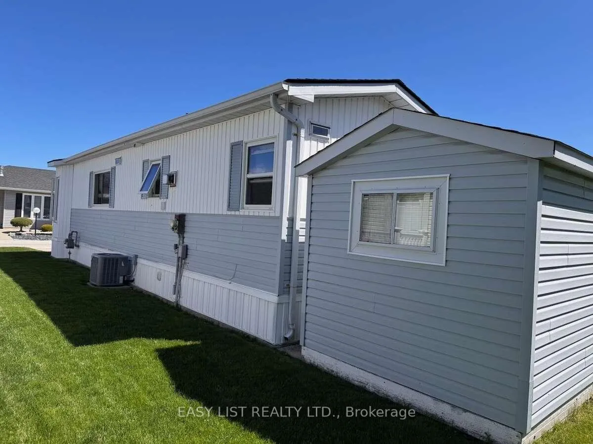 Photo 6 of Unit 251, 5700 Blackwell Side Road, Sarnia — HOMEH