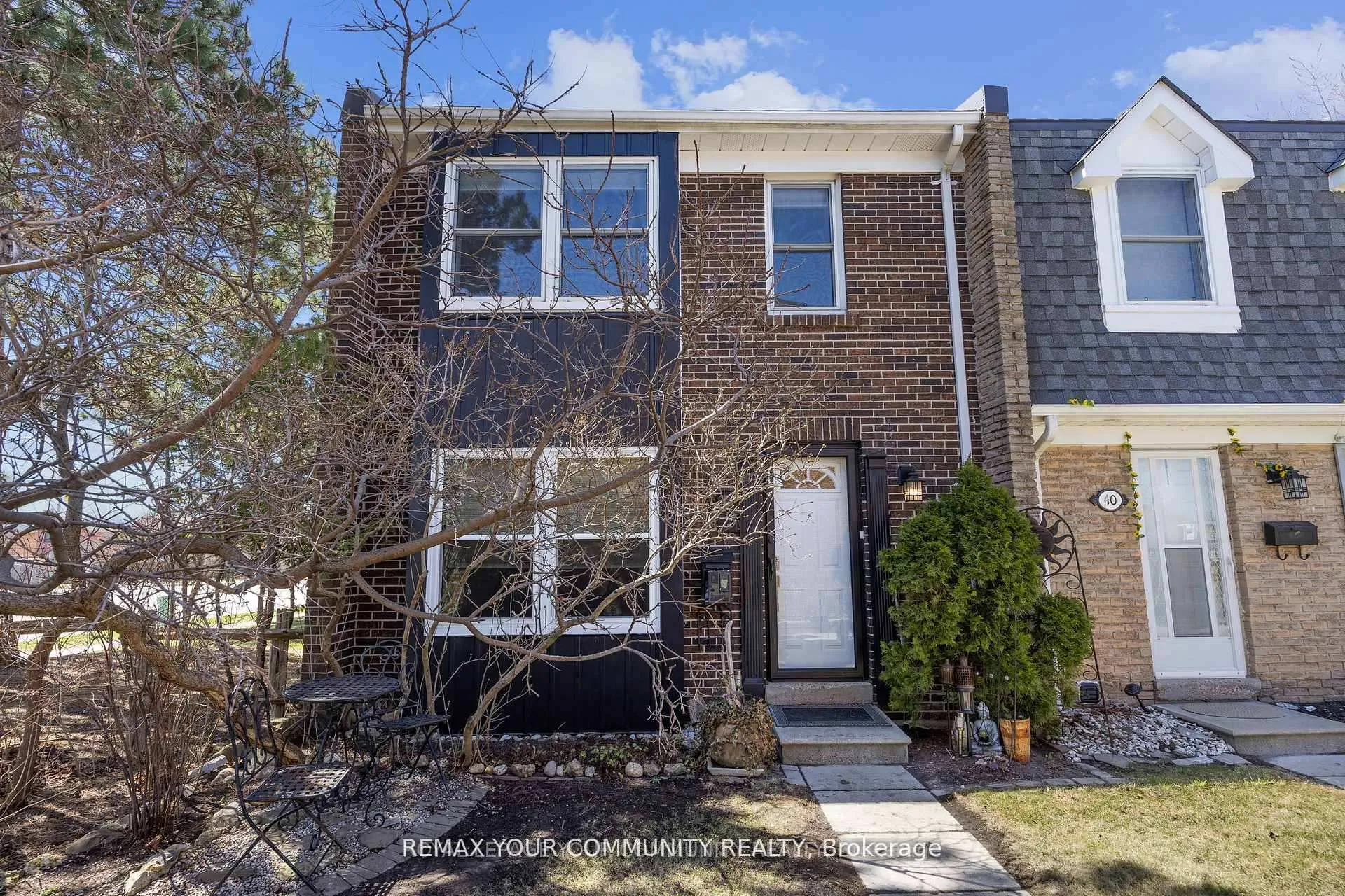 Front of Unit 39, 1020 Central Park Drive