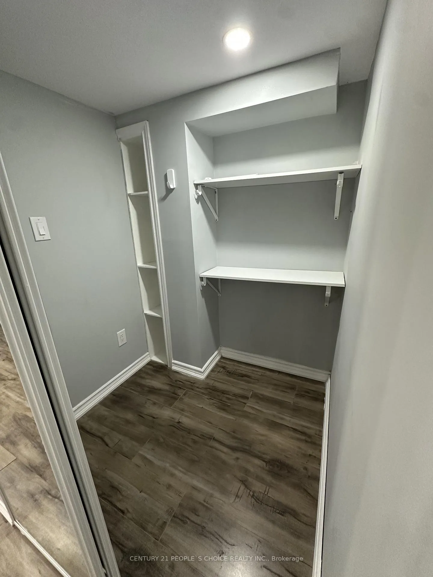 Photo 6 of Unit Bsmt, 233 Powell Street, Brantford, Empire South — HOMEH